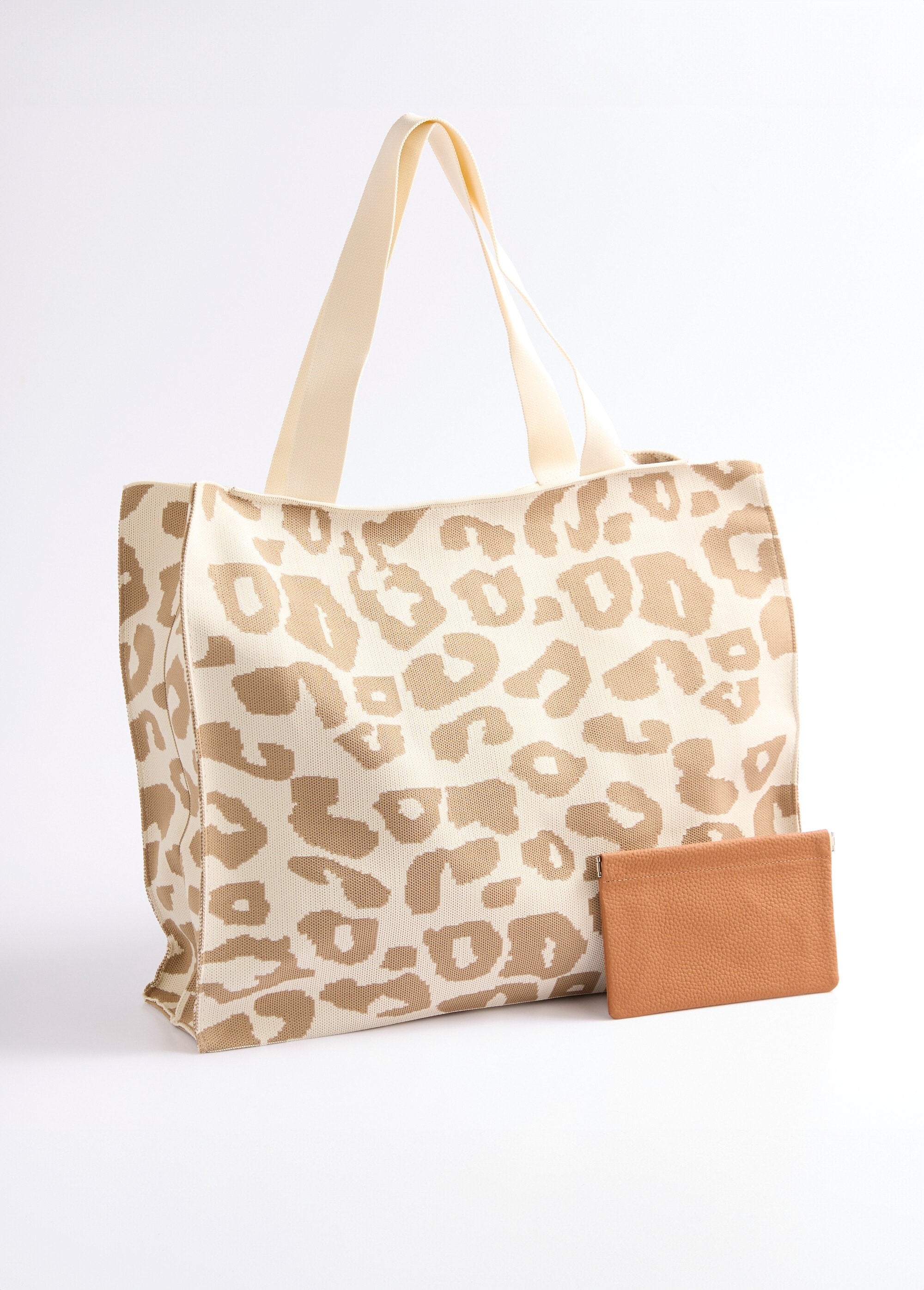 Gebreide_draagtas_met_luipaardprint_Beige_FA1_slim