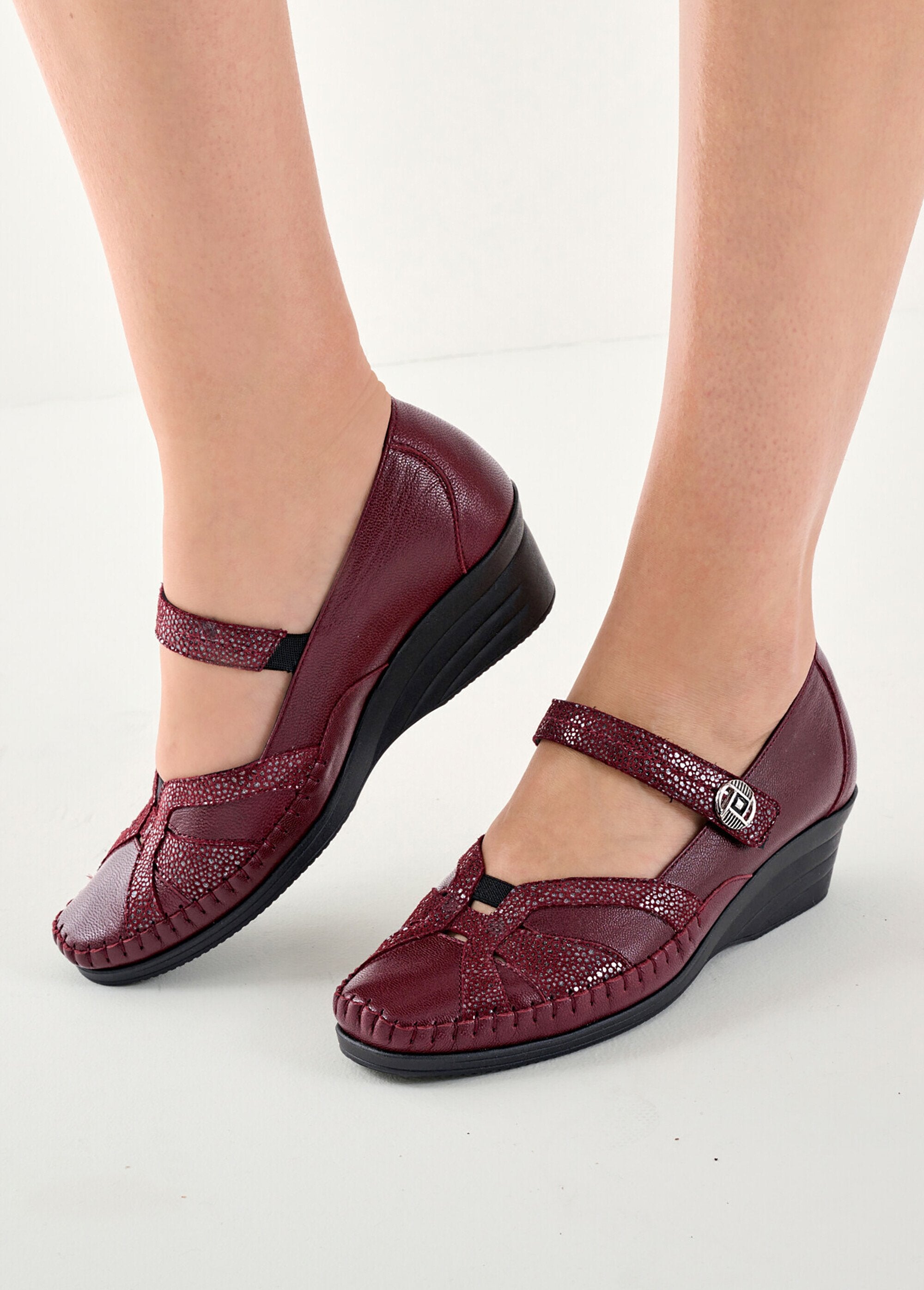 Ballerines_largeur_confort_cuir_scratchées_Bordeaux_SF1_slim