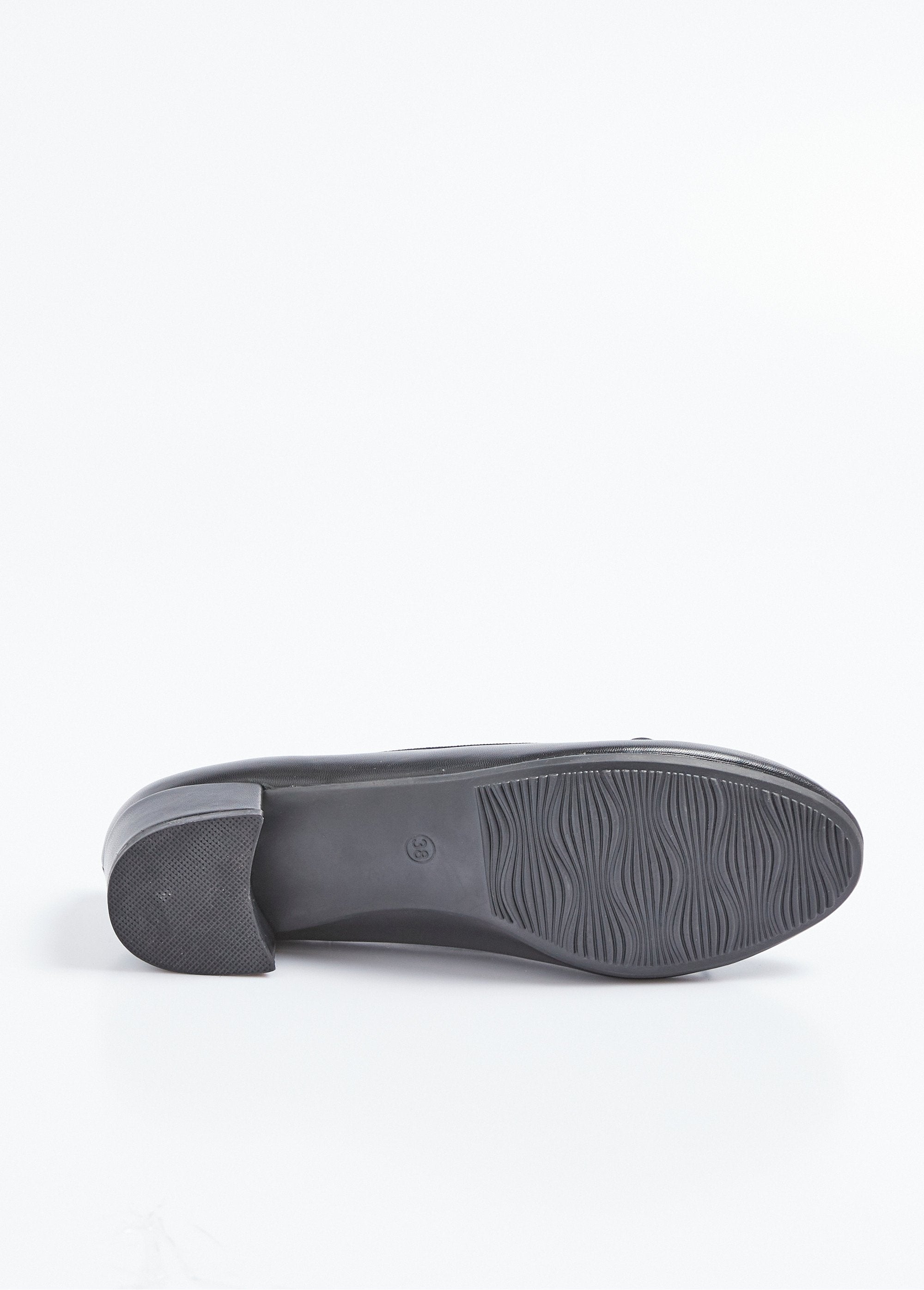 Ballerina's,_kleine_hak,_comfortabele_wijdte,_mooie_strik_Noir_UN1_slim