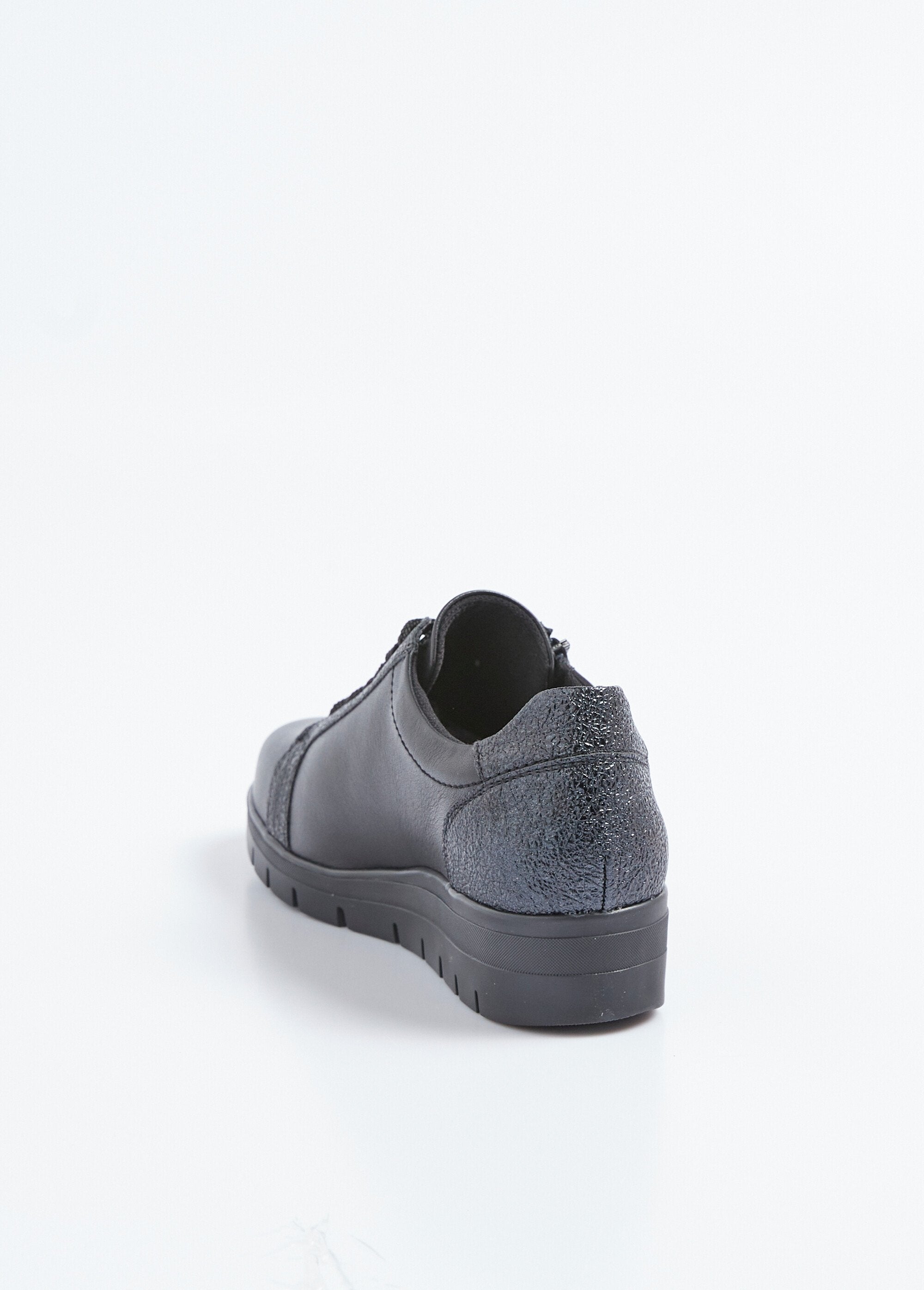 Sportschoenen_met_vetersluiting_in_twee_materialen_en_comfortbreedte_met_ritssluiting_Noir_DO1_slim