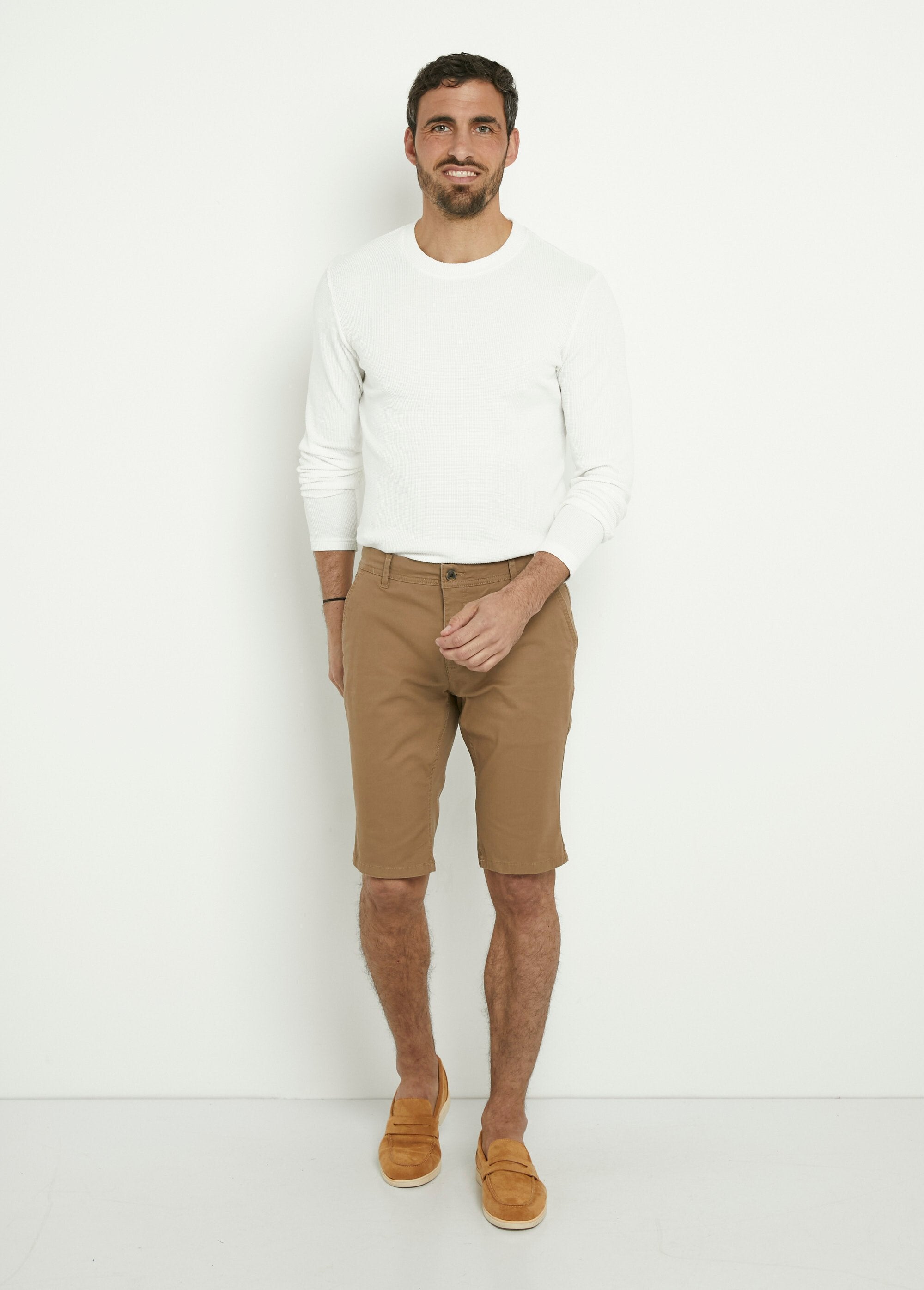 Bermuda_en_toile_de_coton_extensible_Camel_SF1_slim