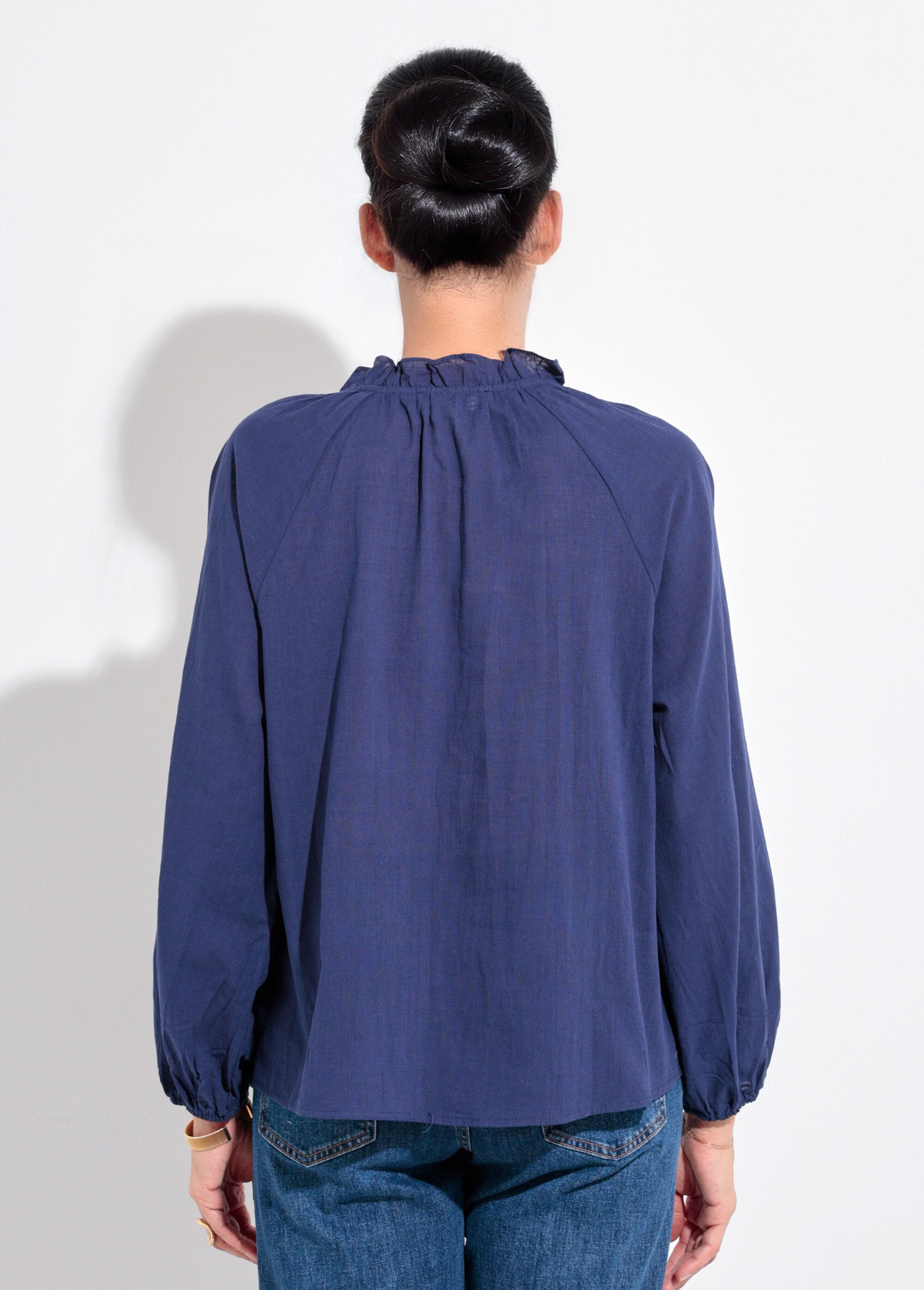 Blouse_ample_col_V_fantaisie_lien_à_nouer_Marine_DO1_slim