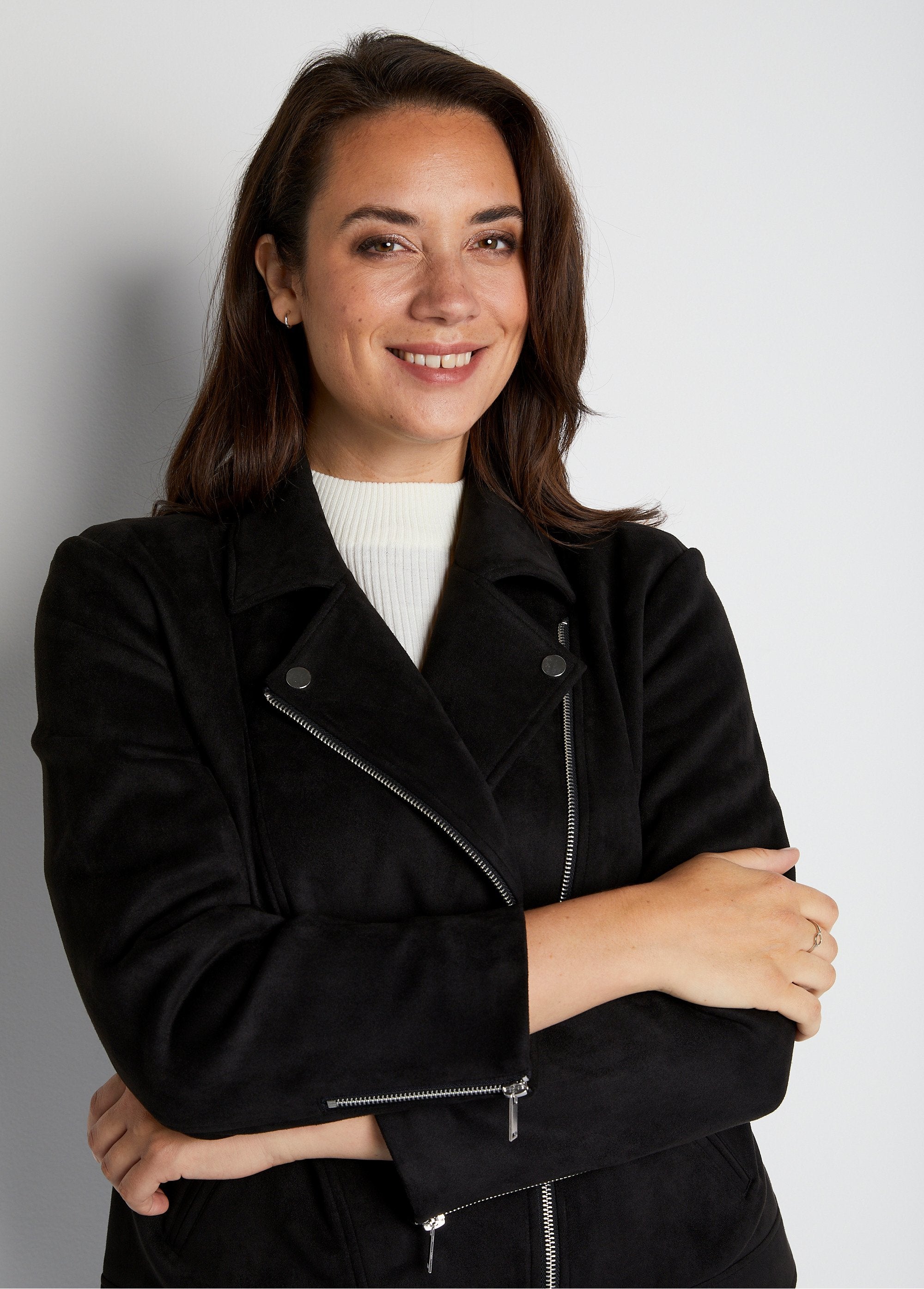 Blouson_zippé_court_tissu_suédé_Noir_DE2_curvy