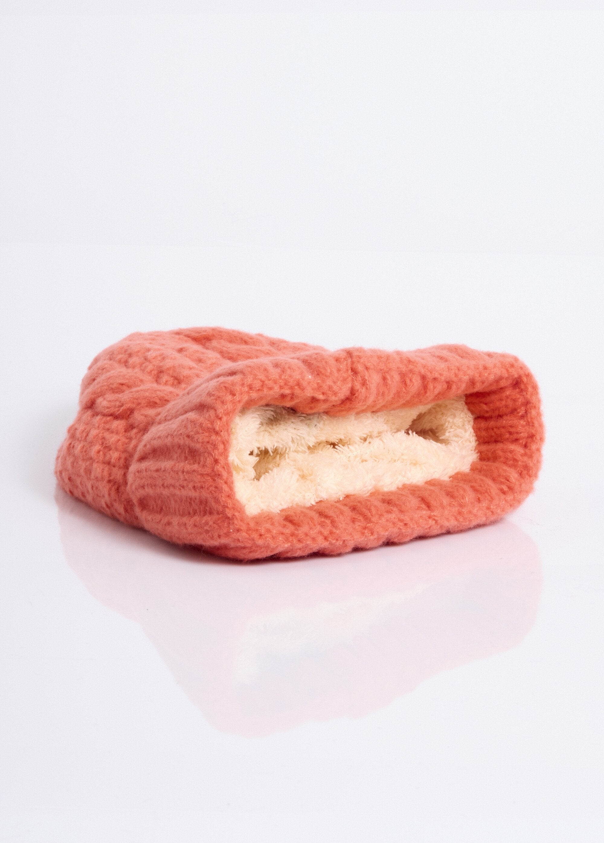 Gebreide_sherpa_muts_Orange_DE1_slim