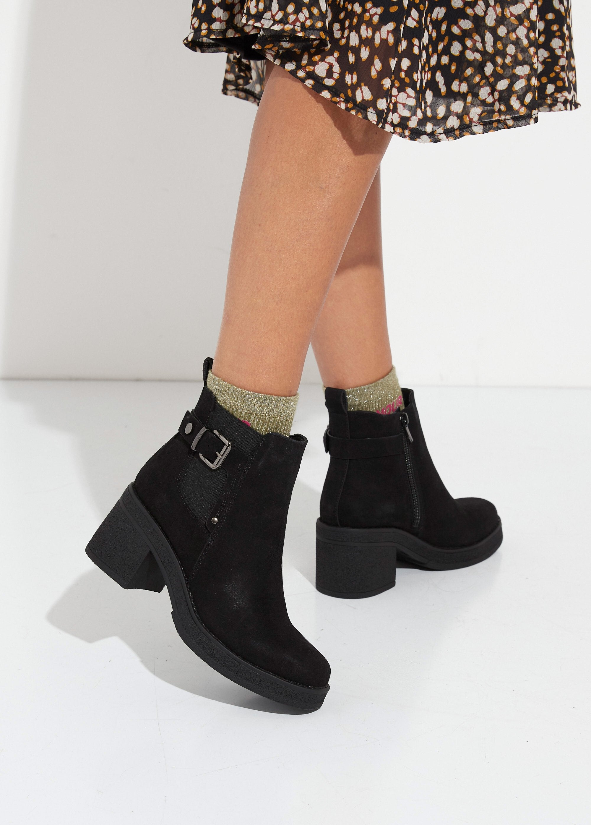 Hooggehakte_laarzen_met_crêpezolen_Noir_SF1_slim