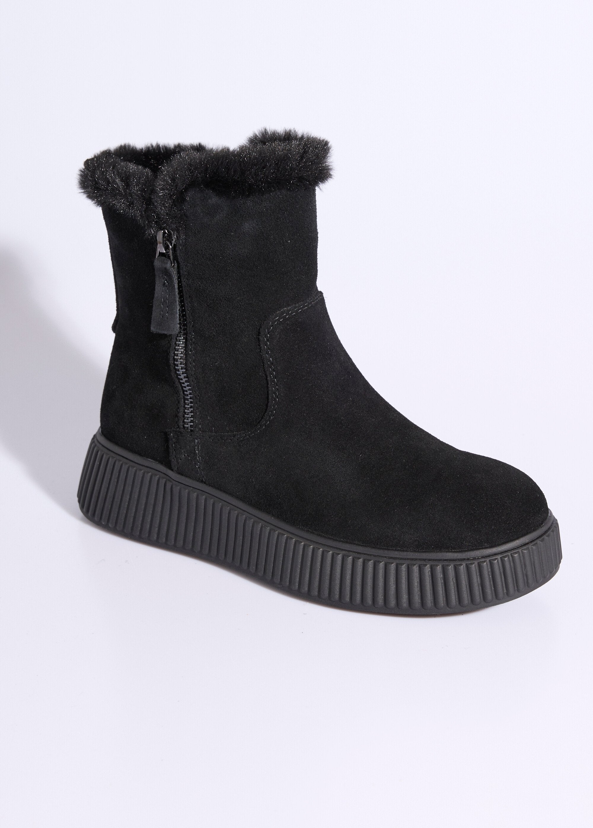 Boots_en_cuir_fourrées,_semelle_épaisse_Noir_FA1_slim