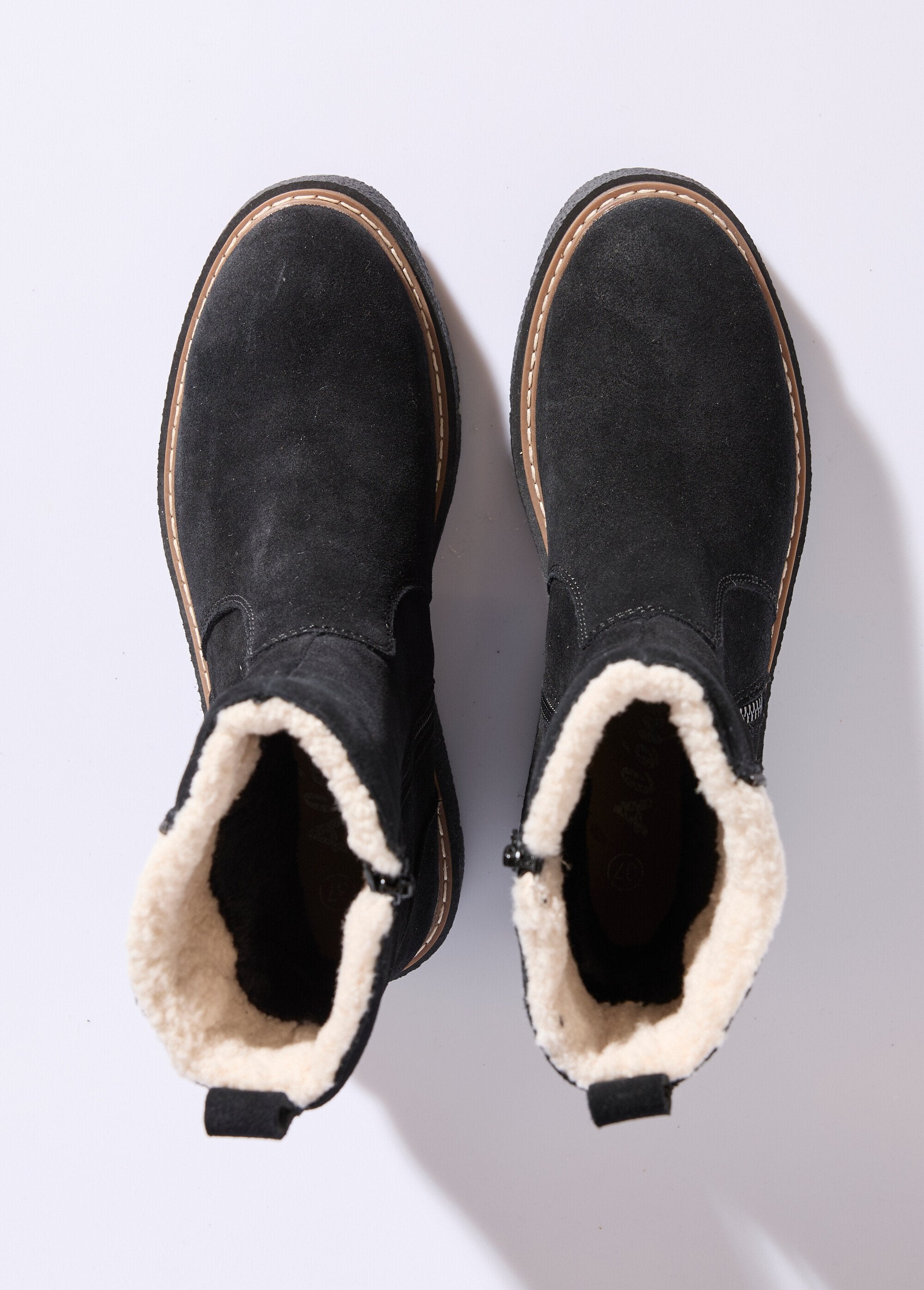 Leren_enkellaarsjes,_bontdetail_Noir_OV1_slim