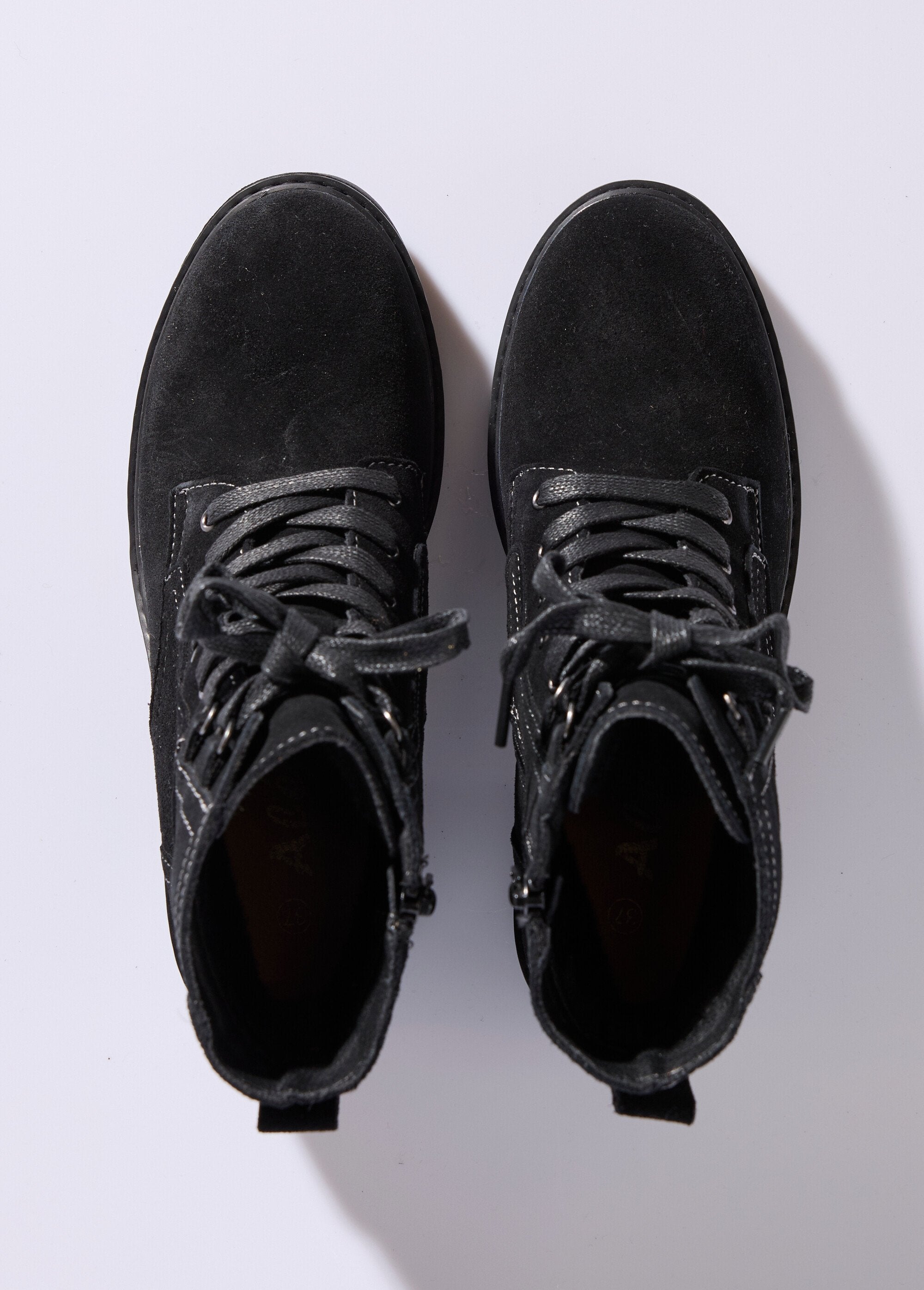 Bottines_en_cuir_crantées,_talon_large_Noir_OV1_slim