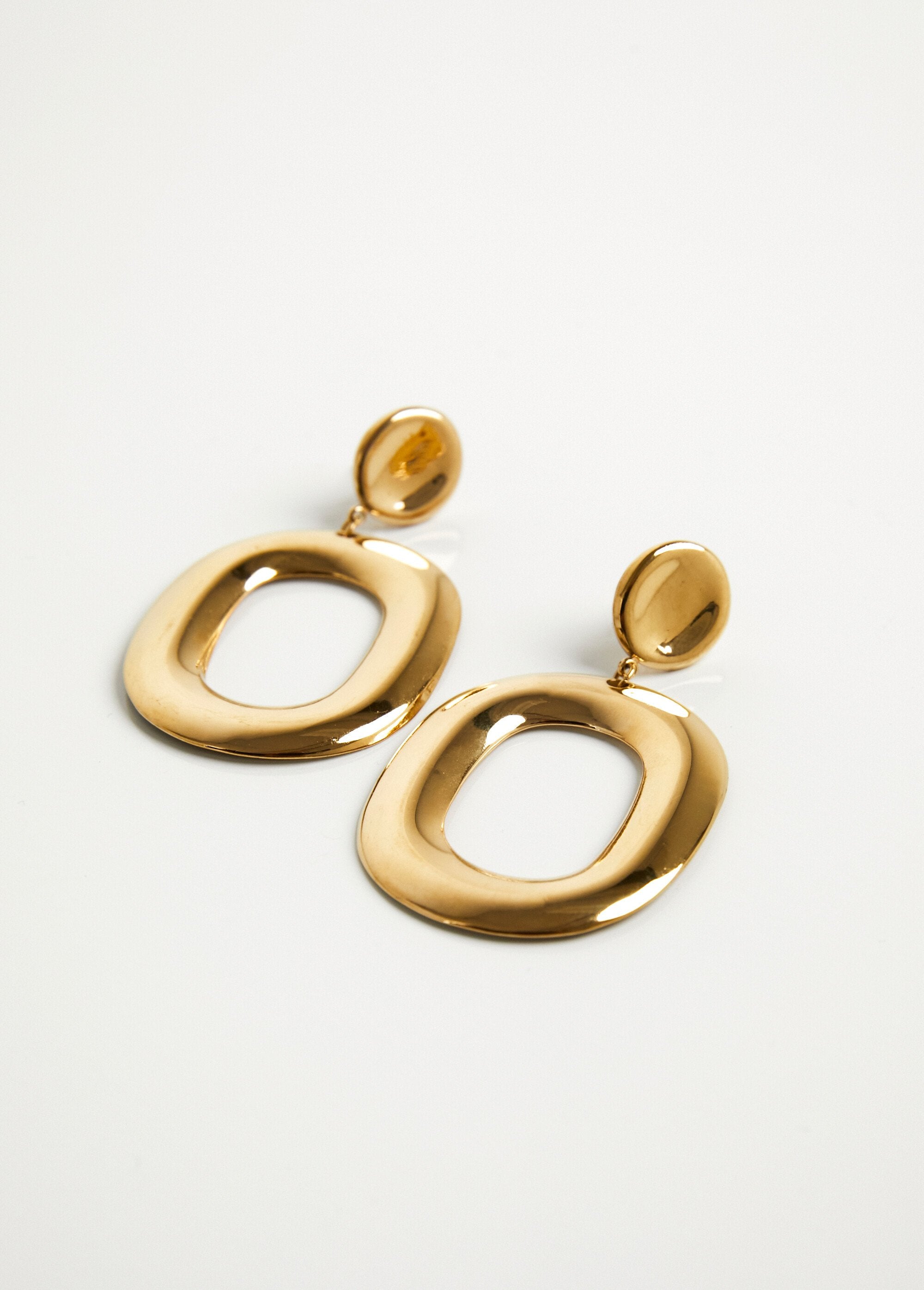 Holle_ovale_hanger_oorbellen_Dore_DE1_slim