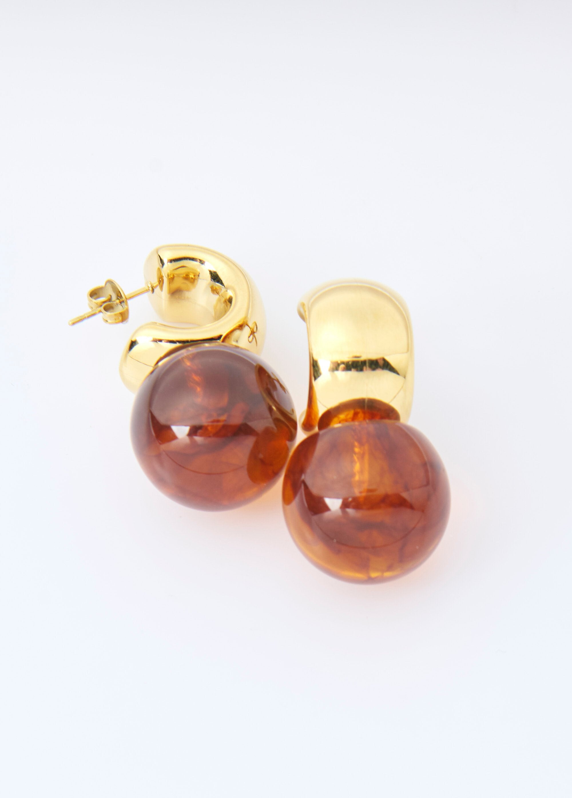 Imitatie_oorbellen_van_roestvrij_staal_en_barnsteen_Dore_et_marron_FA1_slim