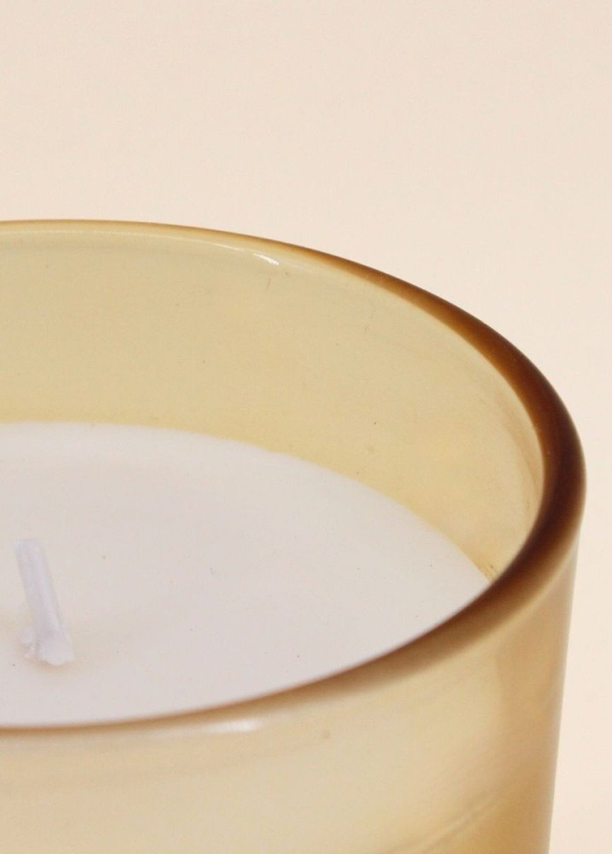 Bougie_parfumée_pot_verre_+_couvercle_Jaune_DE2_slim