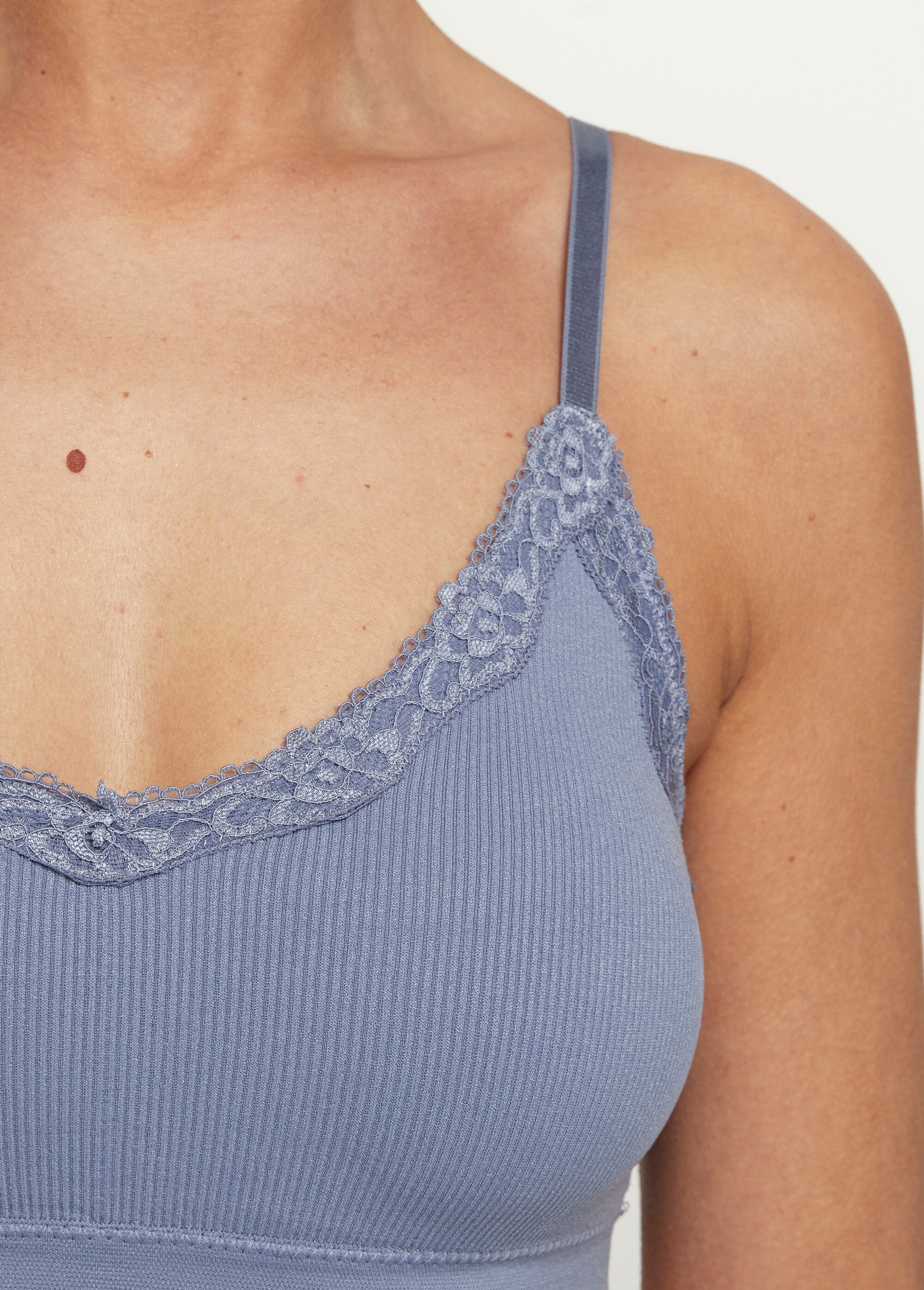 Brassière_sans_coutures,_bord_dentelle_Bleu_DE1_slim