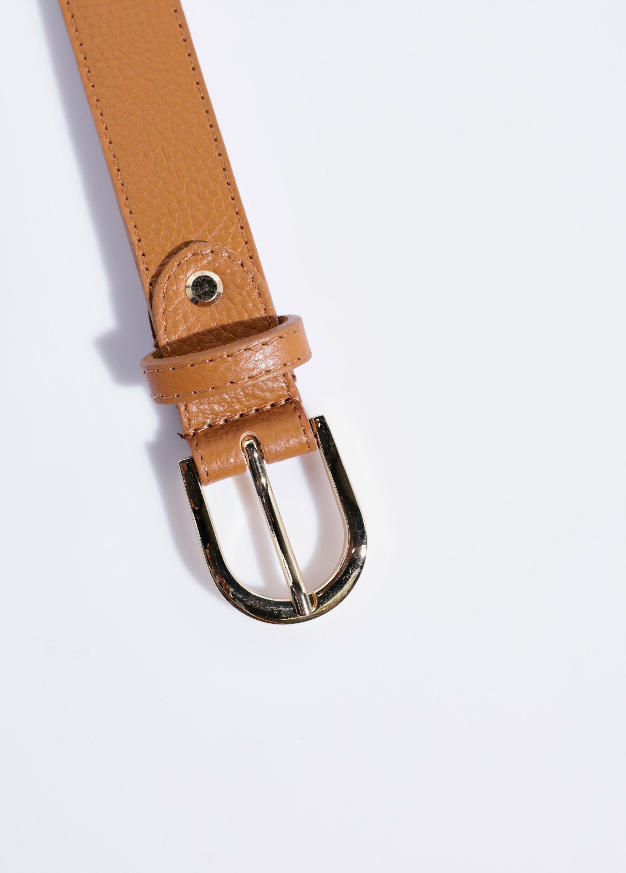 Riem_van_generfd_leer_met_metalen_gesp_Camel_DE1_slim