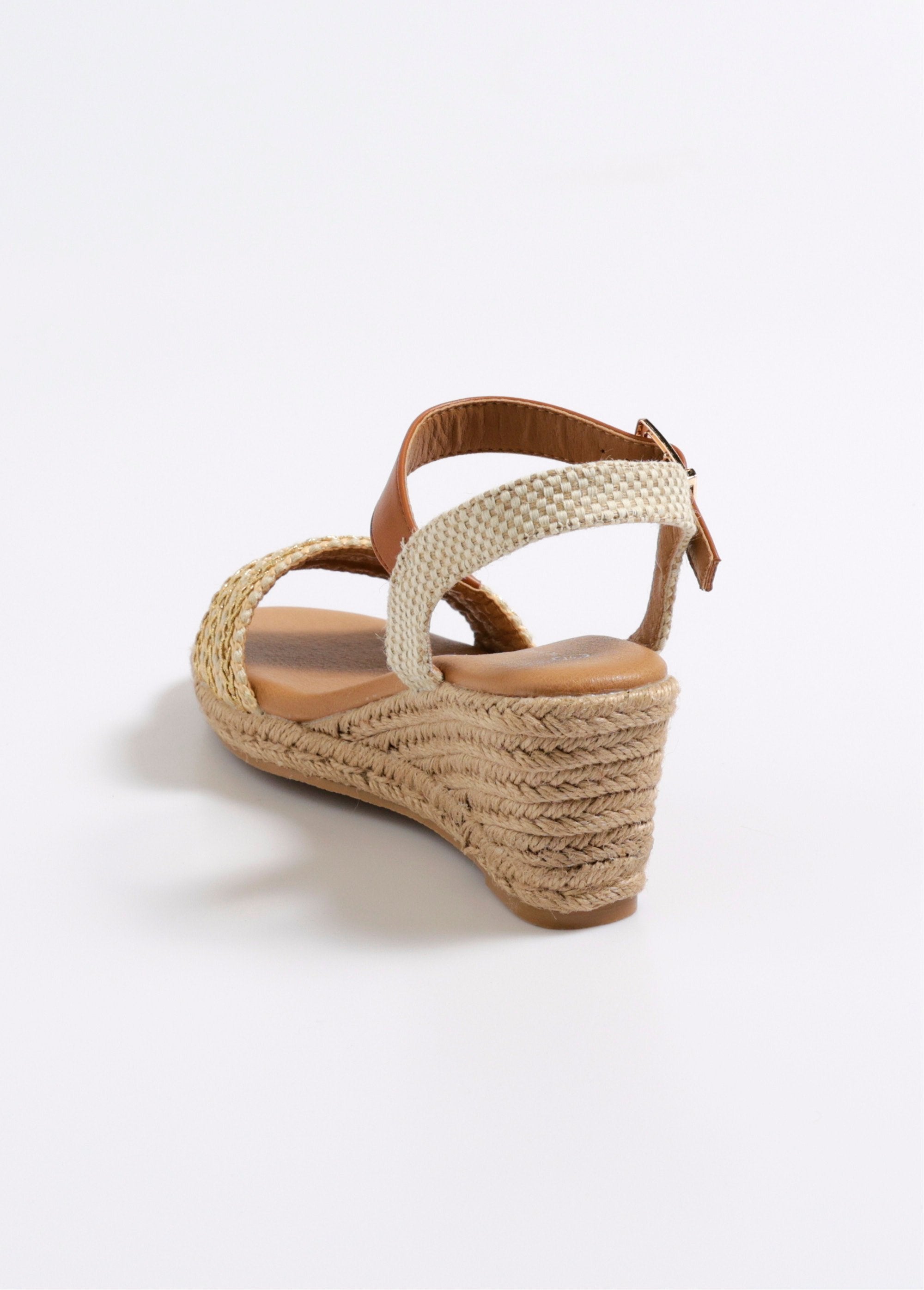 Edele_espadrille_met_details_van_imitatieleer_Beige_DO1_slim