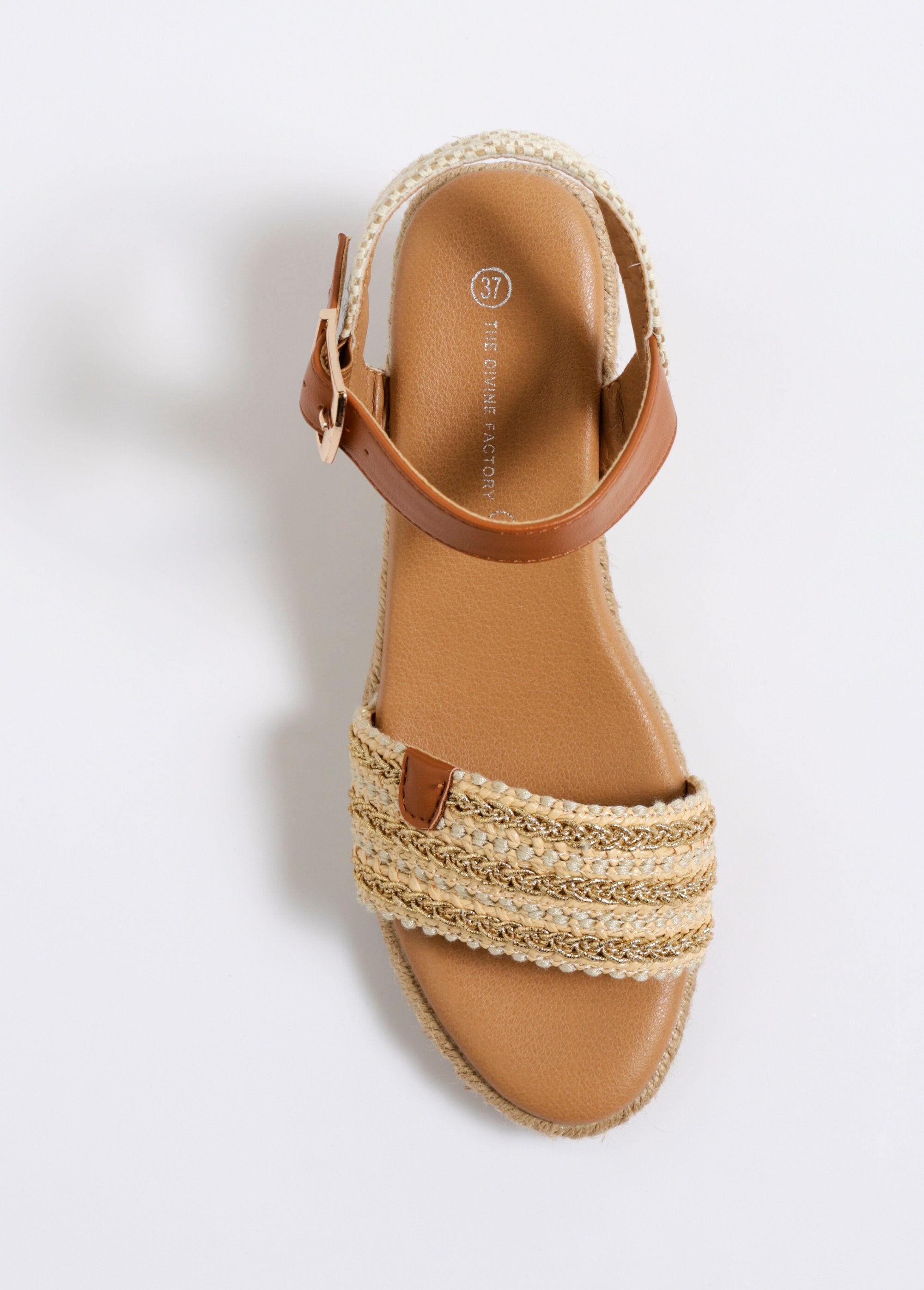 Edele_espadrille_met_details_van_imitatieleer_Beige_OV1_slim