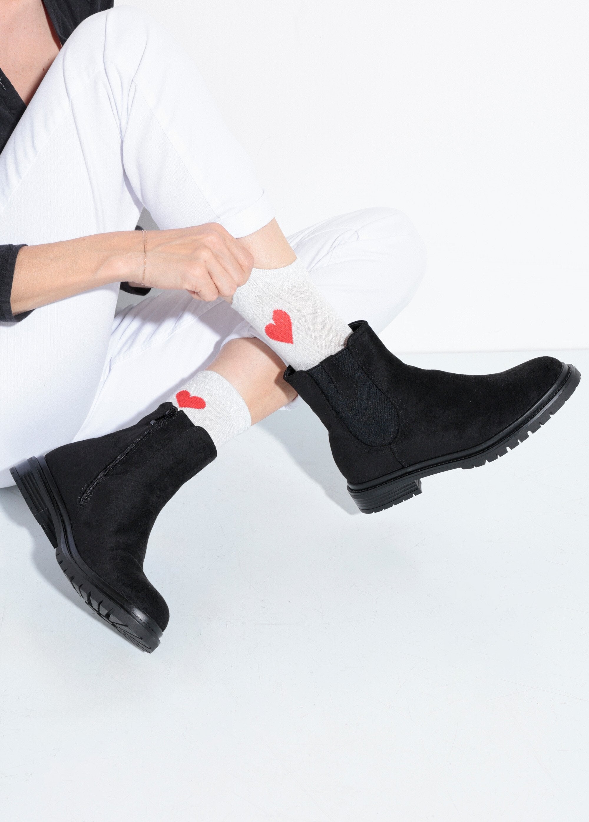 Boots_Chelsea_avec_semelle_crantée_Noir_SF1_slim