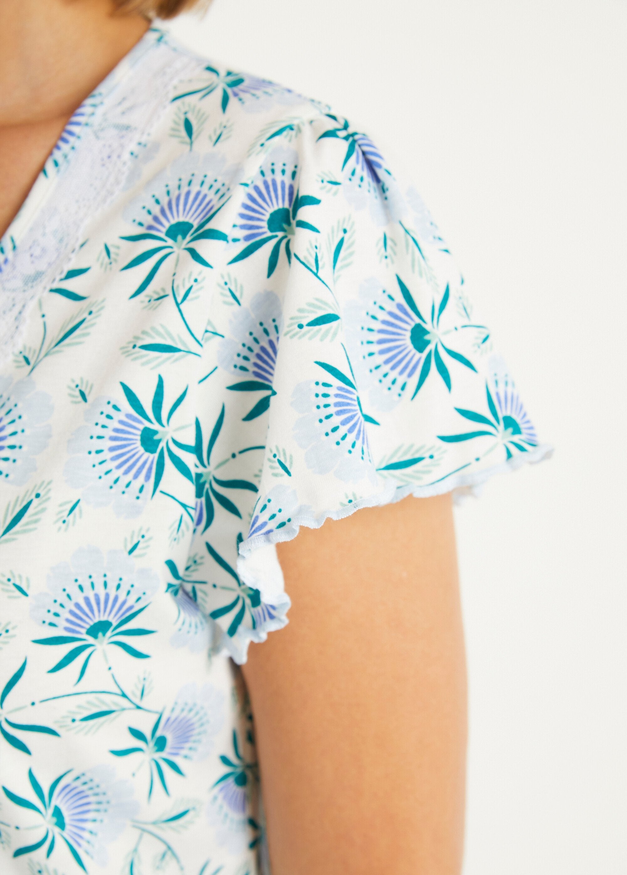 Chemise_de_nuit_coton_fleuri_dentelle_mi_longue_Bleu_DE2_slim