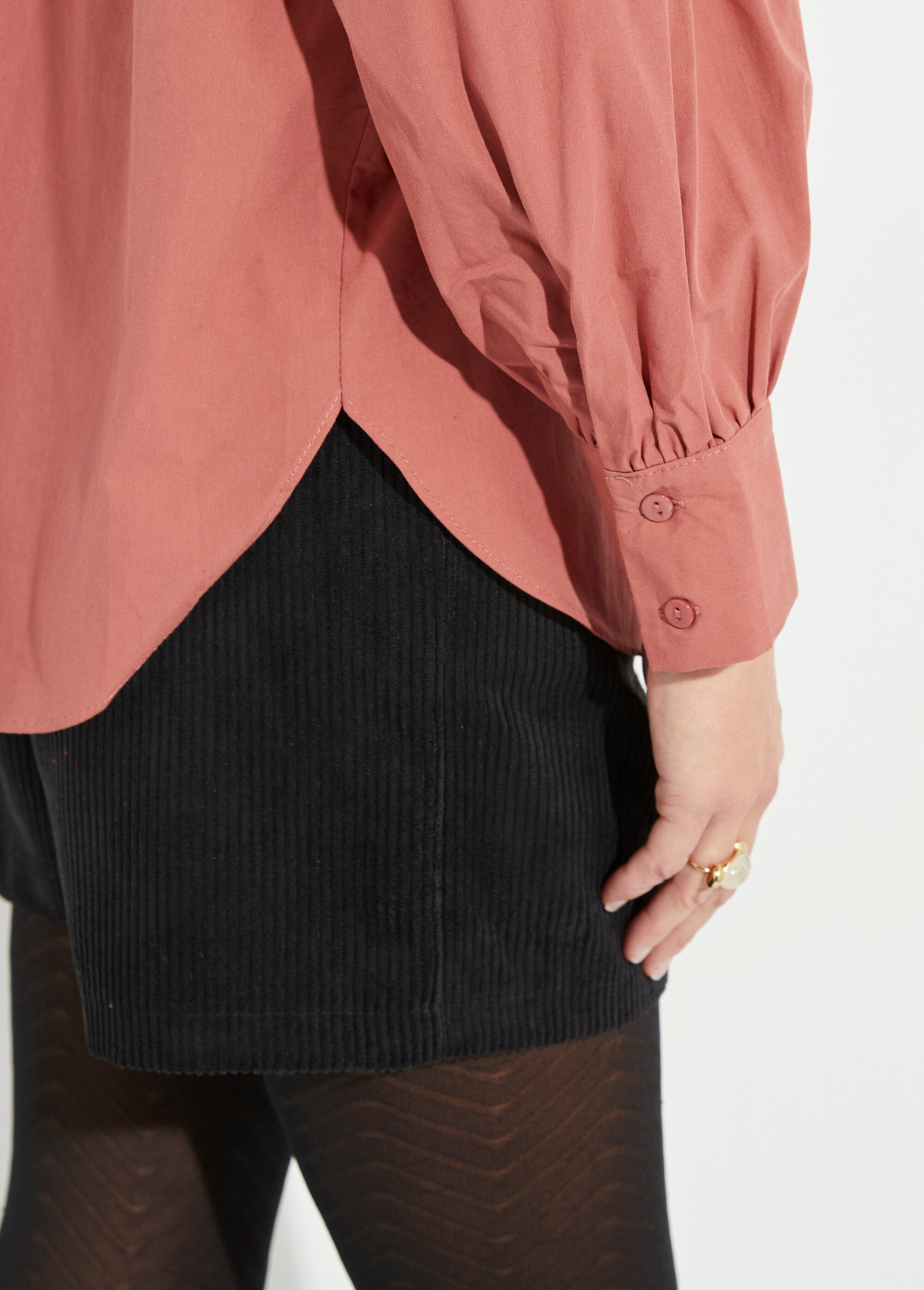 Chemisier_avec_col_montant_plissé_Terracota_DE2_slim