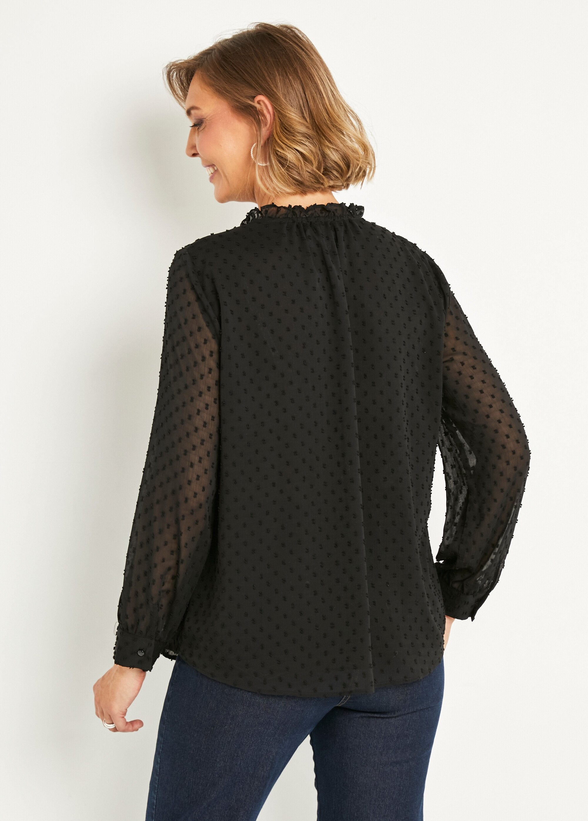 Effen_plumetis_voile_blouse_met_knoopsluiting_Noir_DO1_slim
