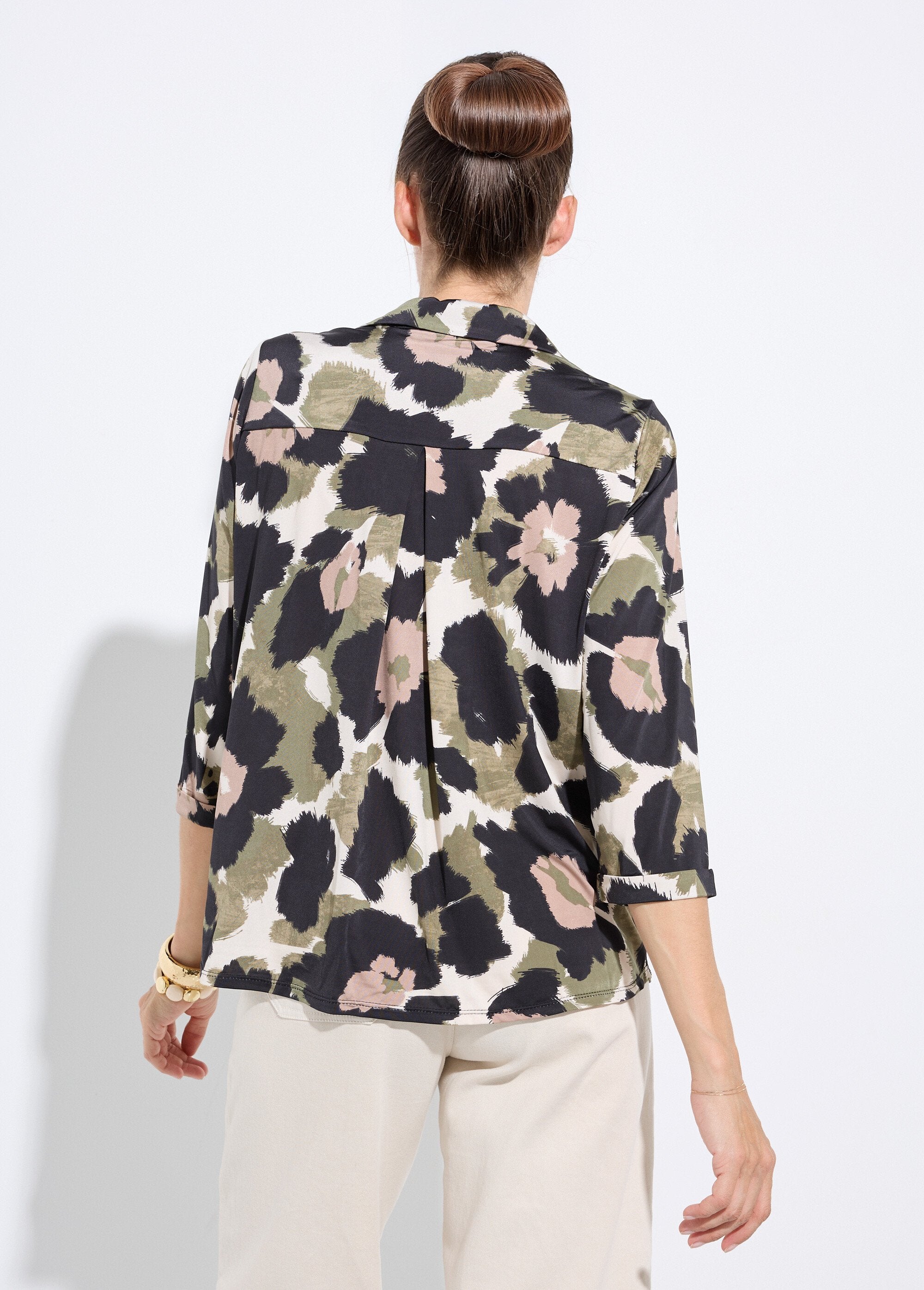Chemisier_fluide_camouflage_et_col_tailleur_Noir_et_kaki_DO1_slim
