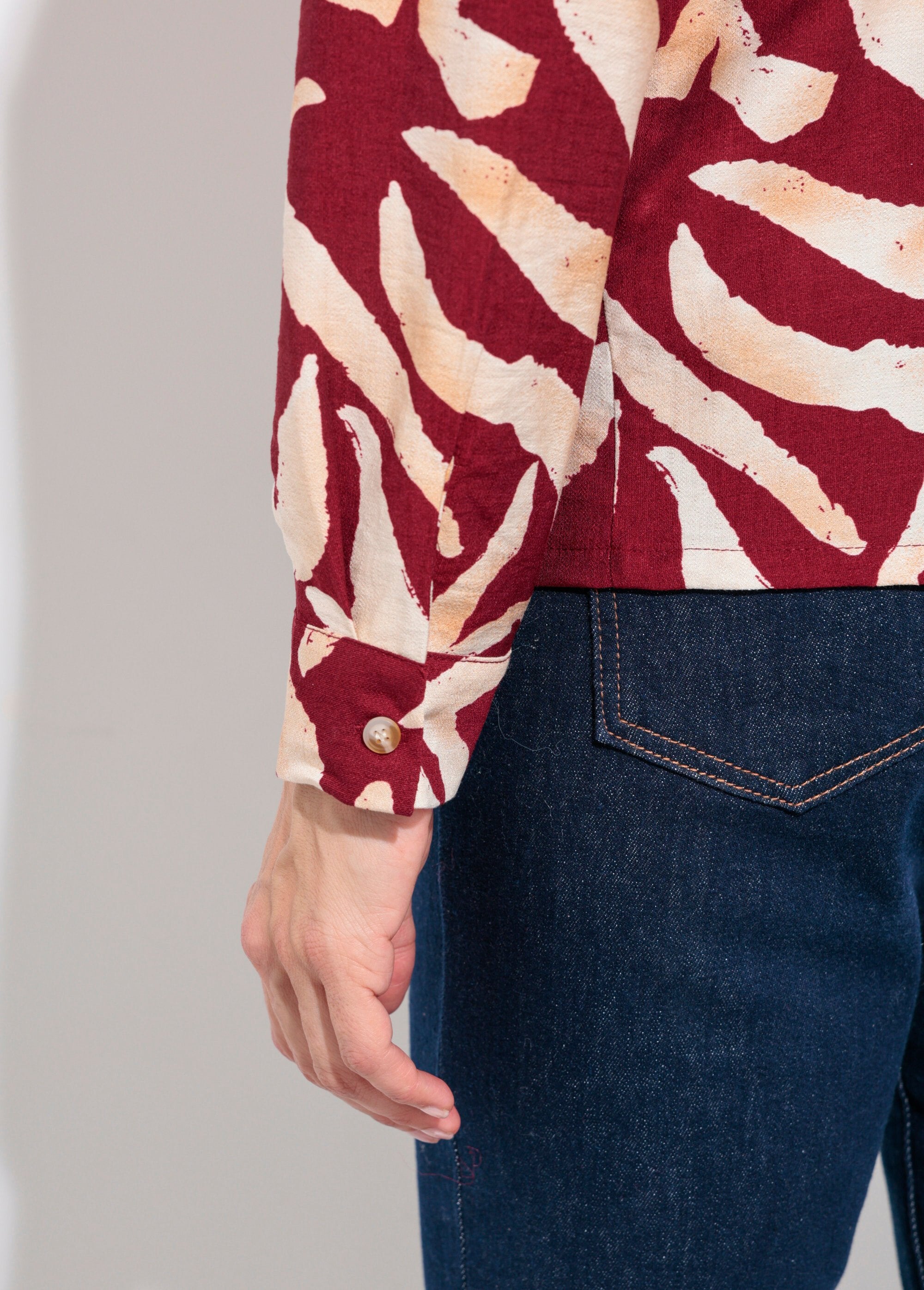 Overhemd_met_grafische_print_en_tailorkraag_Bordeaux_et_ecru_DE2_slim