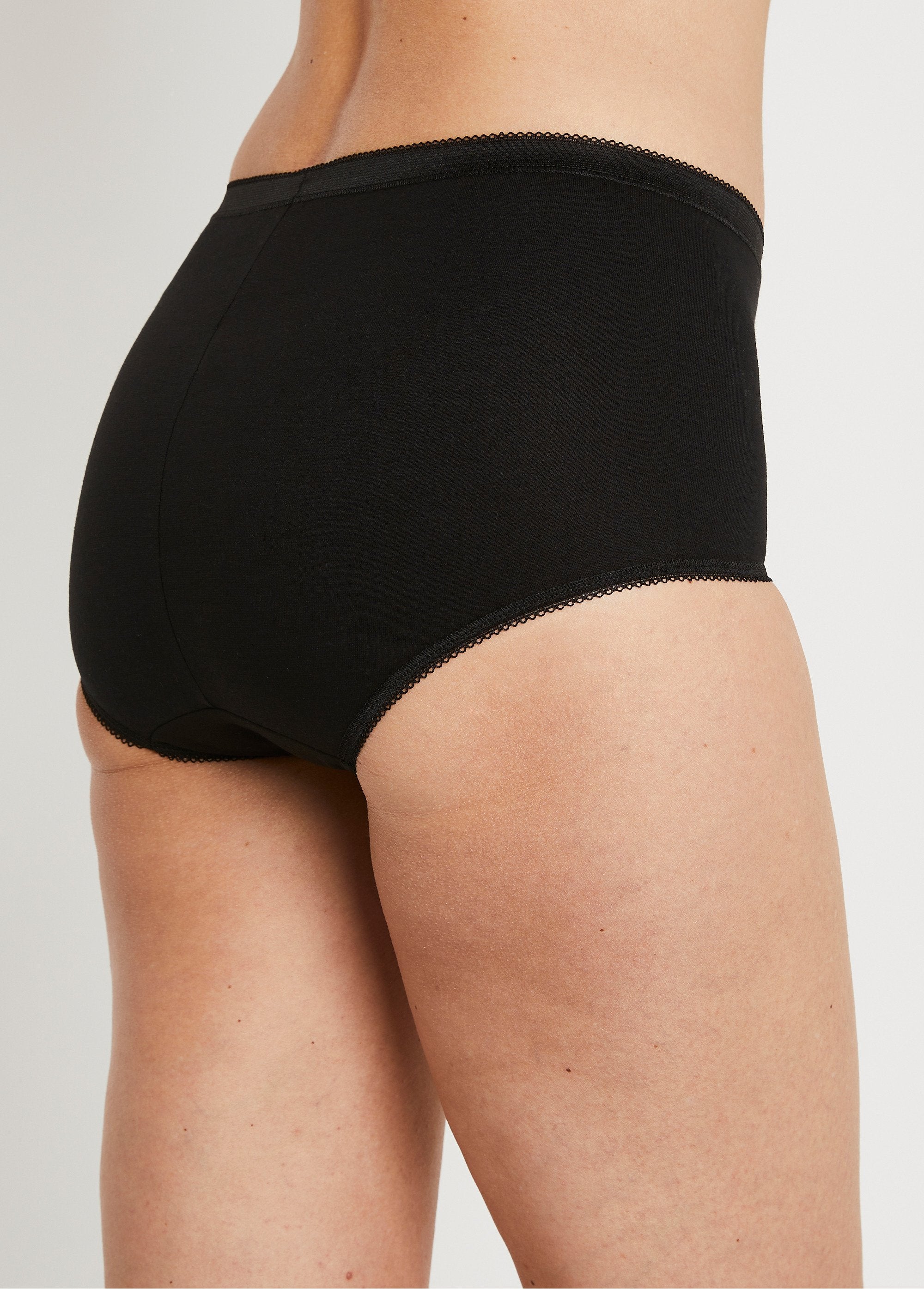 Culotte_taille_haute_galbante_Noir_DO1_slim