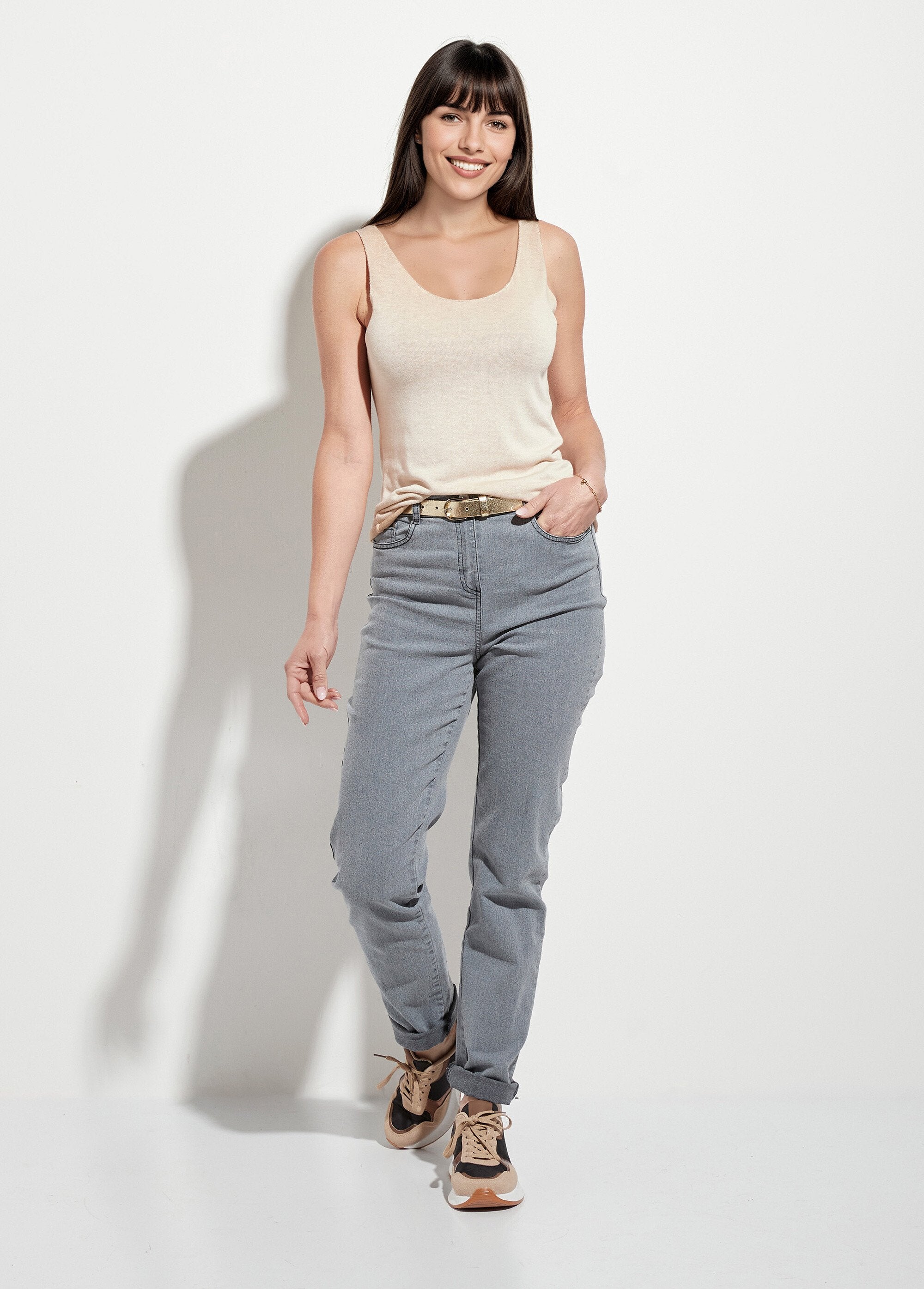 Tanktop_met_V-hals_in_fijn_breisel_Sable_SF1_slim