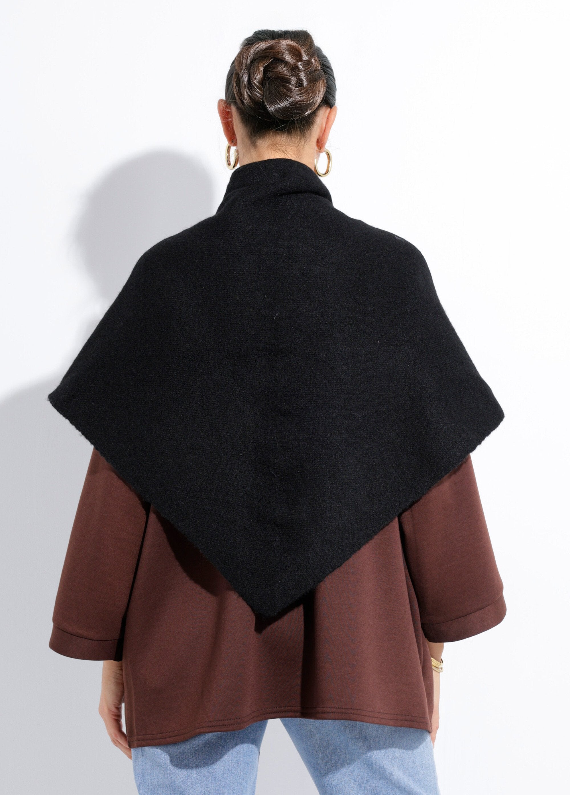 Echarpe_triangle_chaude,_maille_laine_Noir_DO1_slim