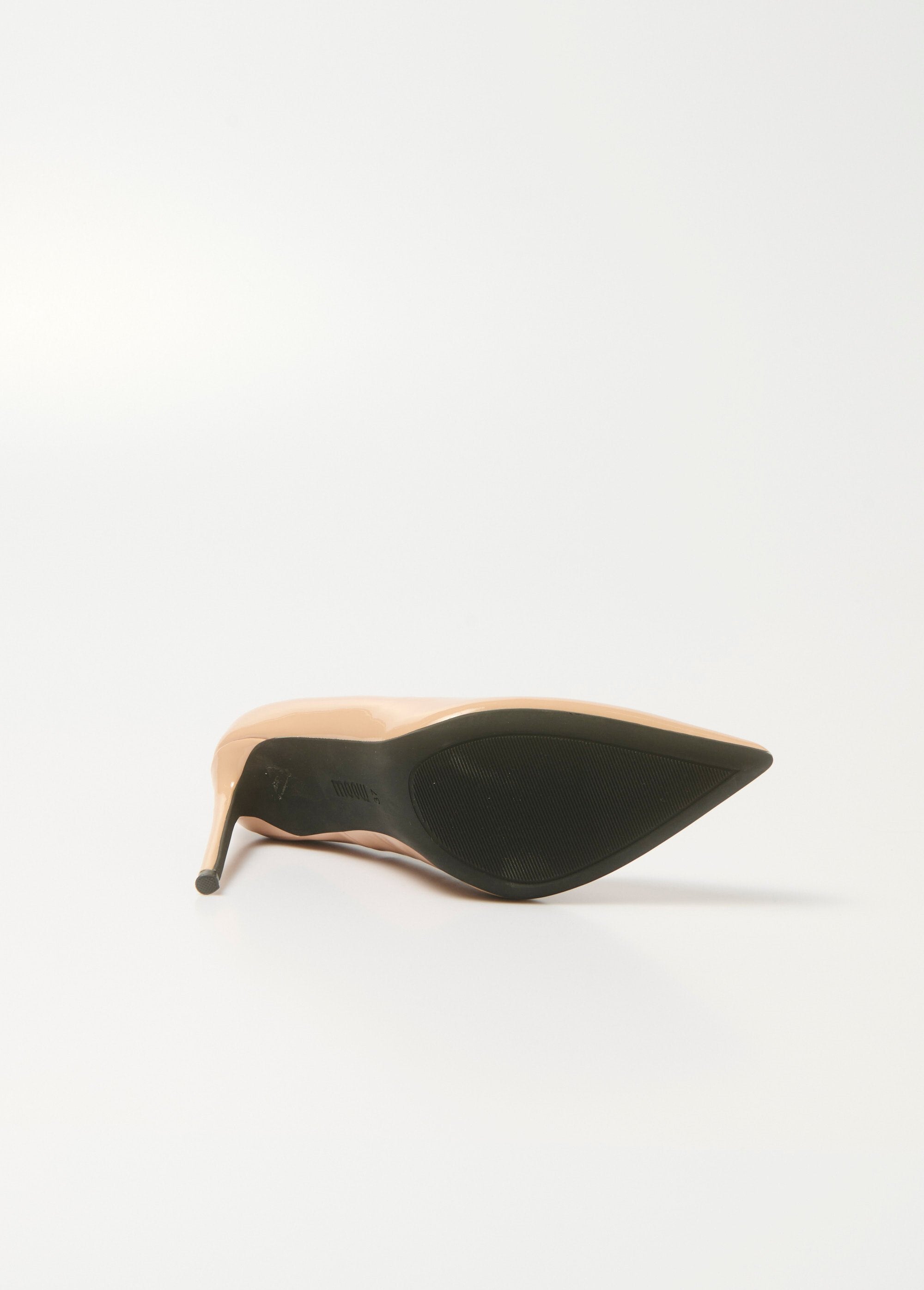 Escarpins_stiletto_vernis_talon_aiguille_Vernis_beige_UN1_slim