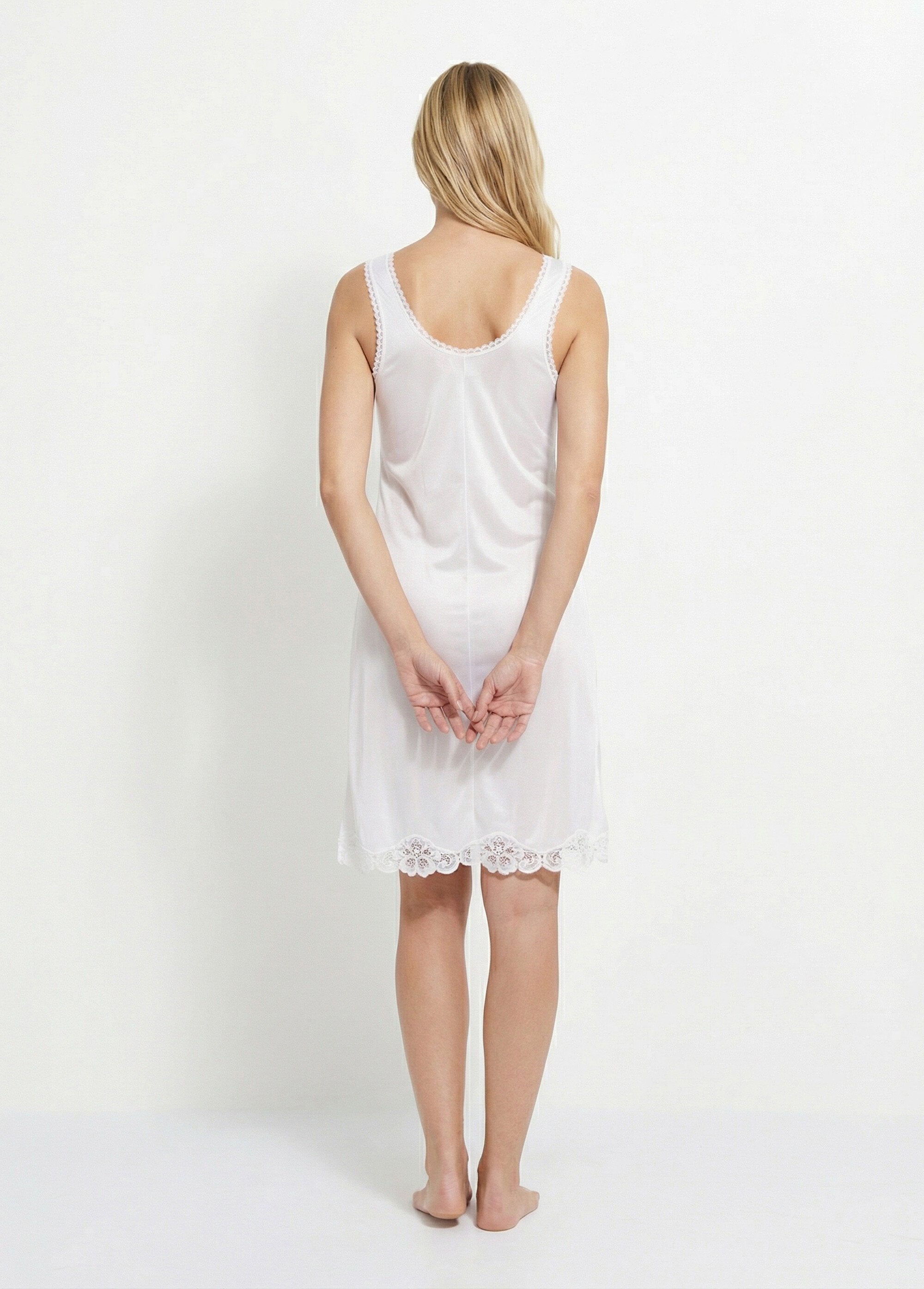 Fond_de_robe_maille_satinée_100_cm_Nacre_DO1_slim