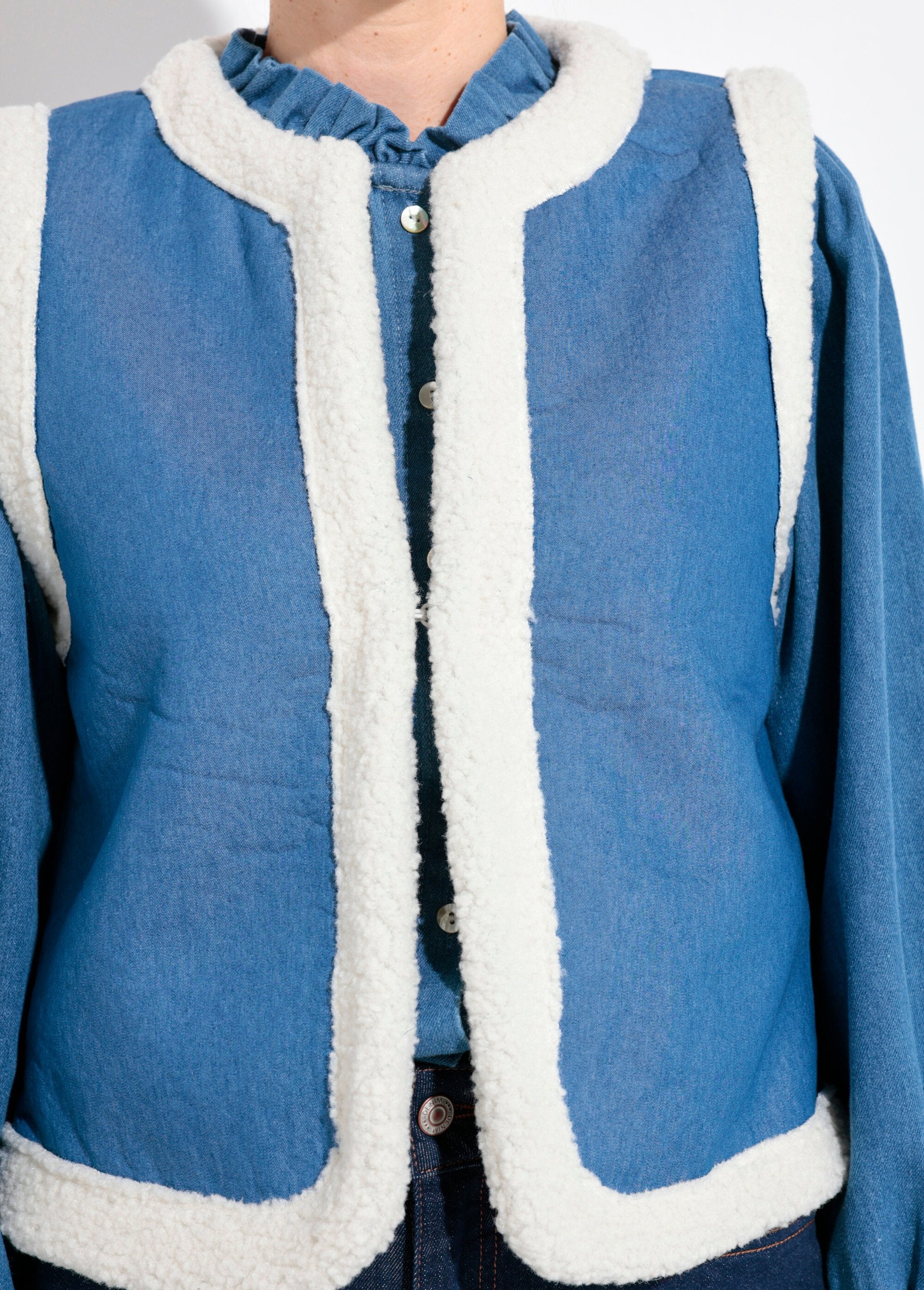 Gilet_berger_denim_façon_mouton_retourné_Bleu_DE1_slim