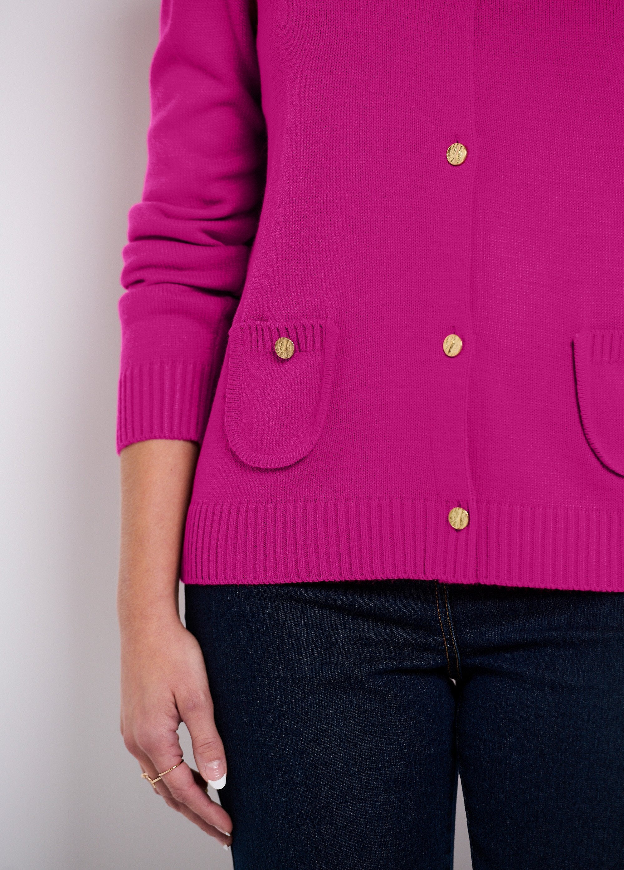 Gilet_cardigan_court_boutonné_Parme_DE1_slim
