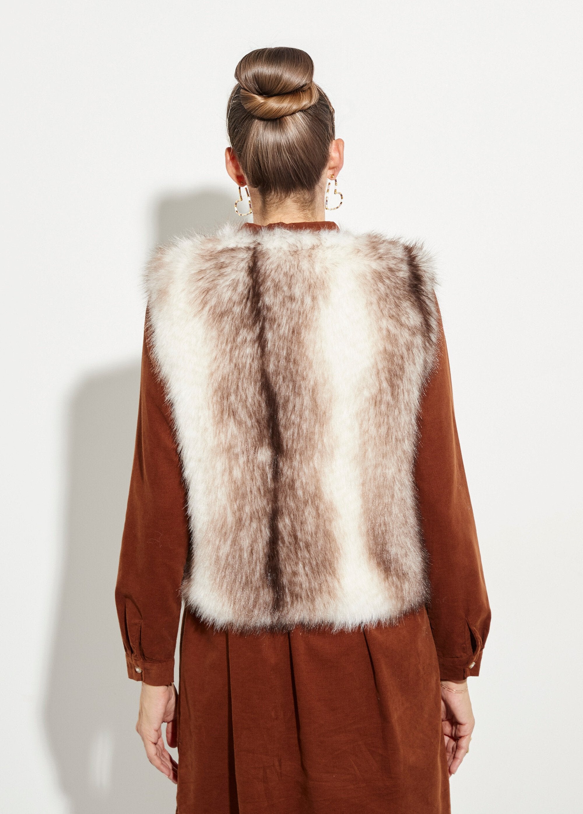 Gilet_en_fausse_fourrure_sans_manches_Beige_DO1_slim