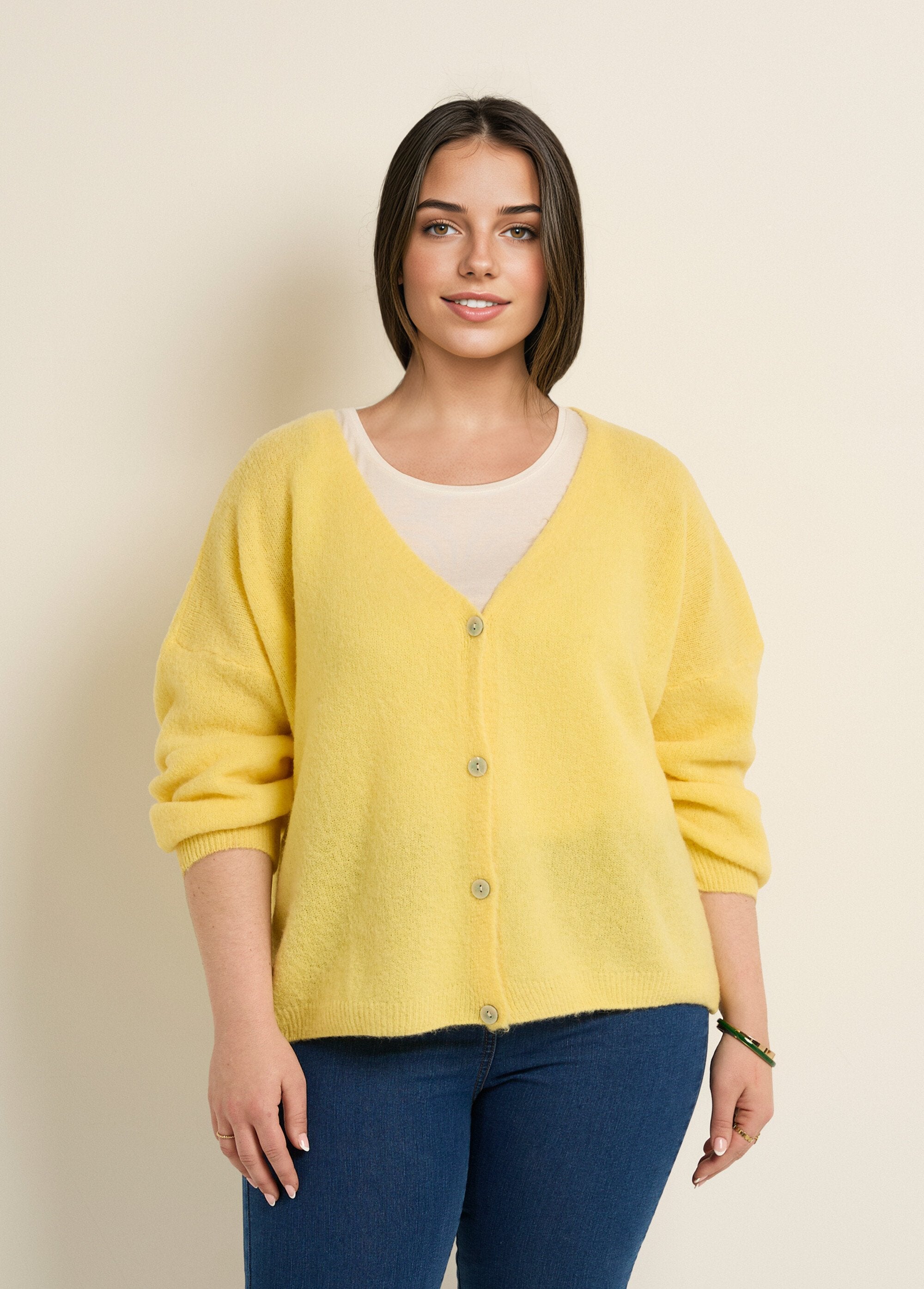 Gebreid_vest_met_alpaca,_V-hals_Jaune_pale_FA1_curvy