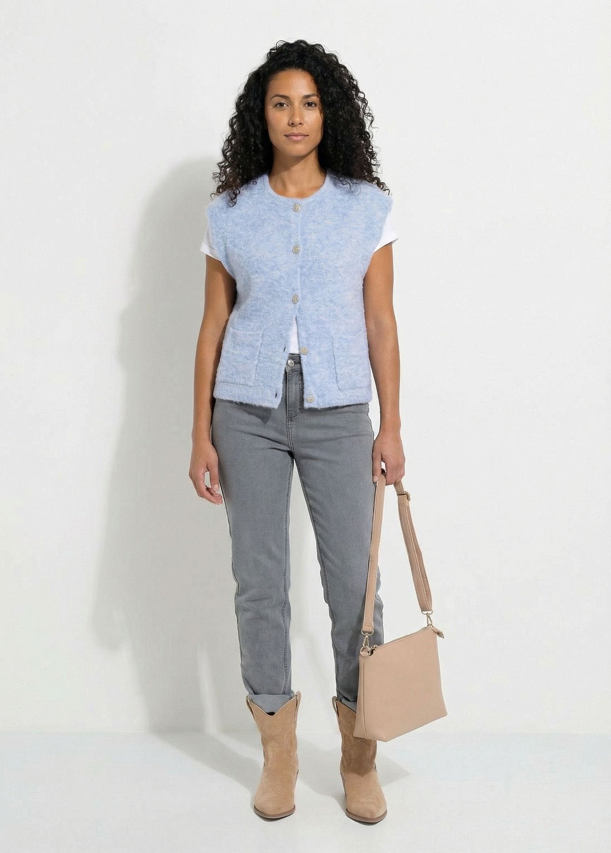 Mouwloos_vest,_gouden_knopen,_bouclette_breisel_Bleu_SF1_slim