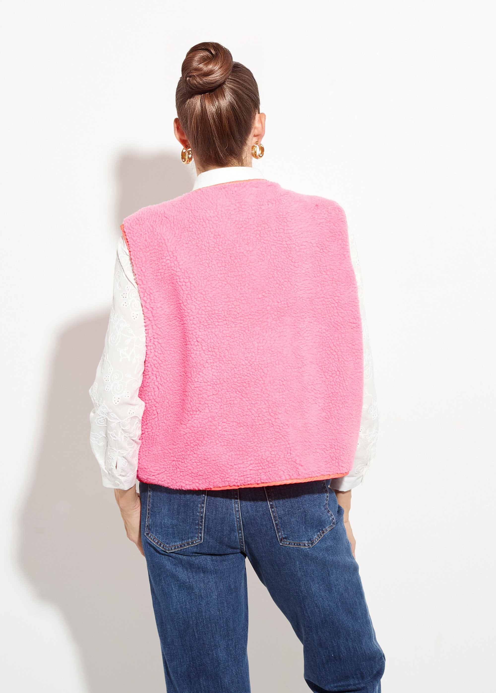 Gilet_sans_manches,_fausse_fourrure_fluo_Rose_fluo_DO1_slim
