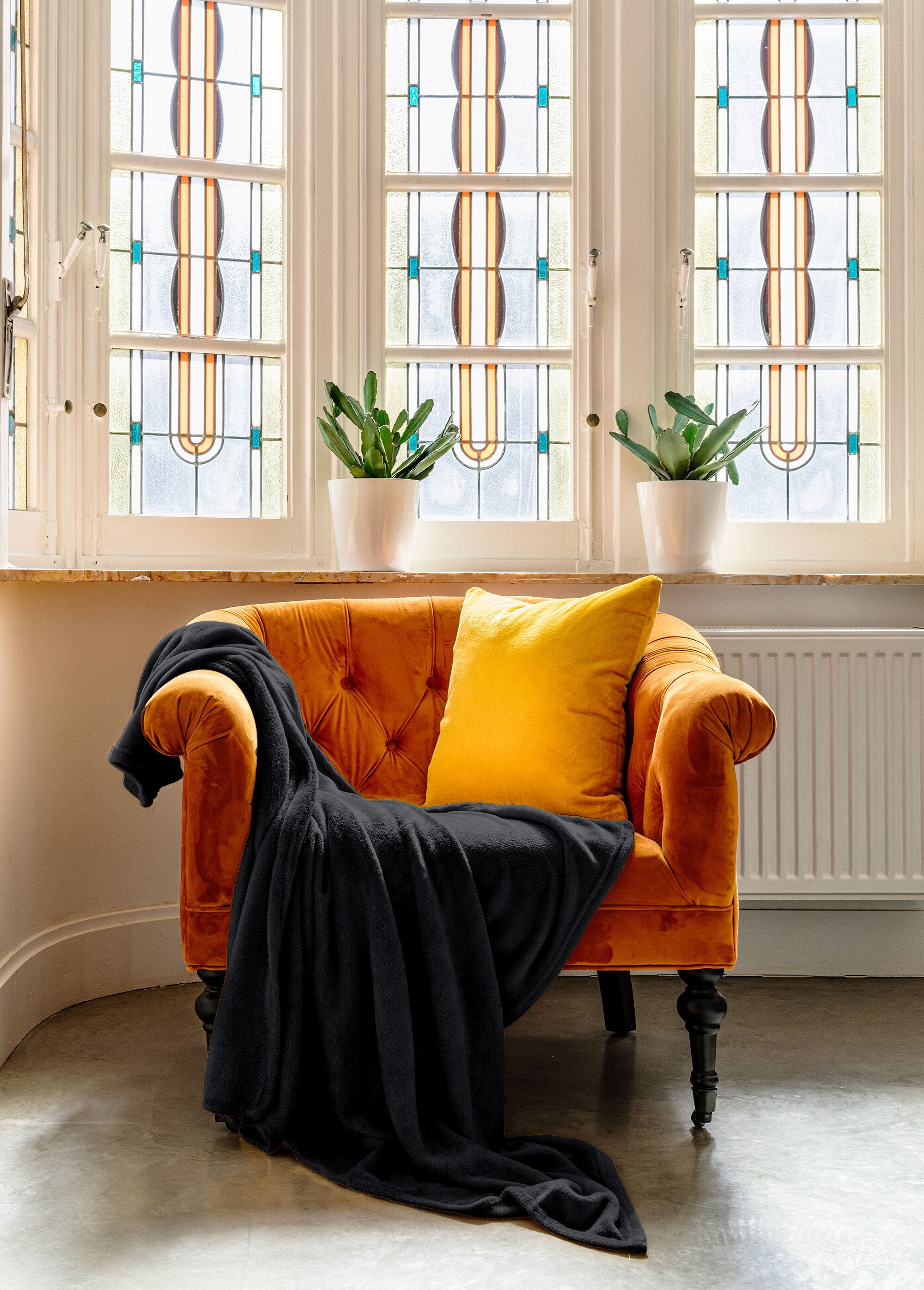 Grand_plaid_polaire_uni_lisse,_2m_x_1,5m_Noir_SF1_slim