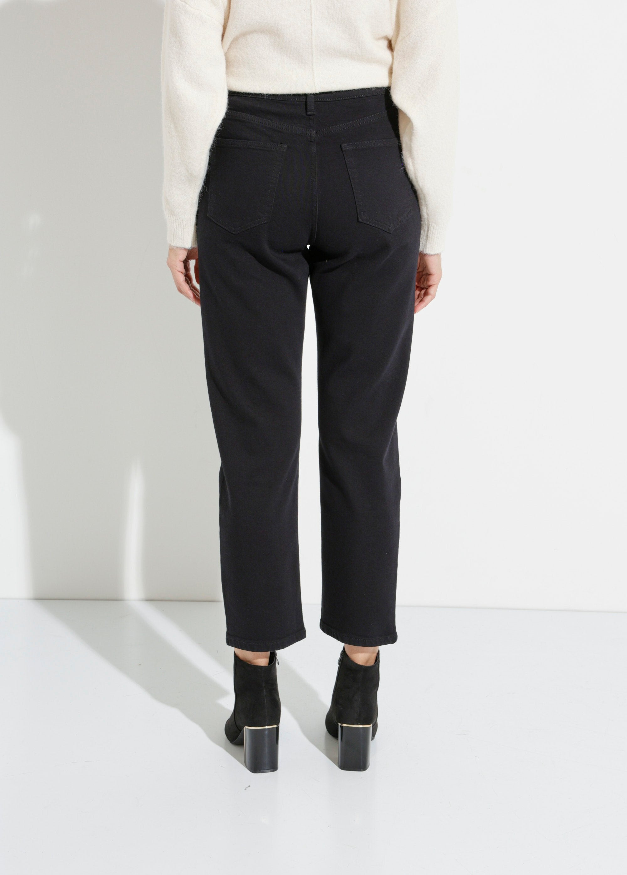 Jean_mom_en_denim,_spécial_GRANDE_TAILLE_Noir_DO1_slim