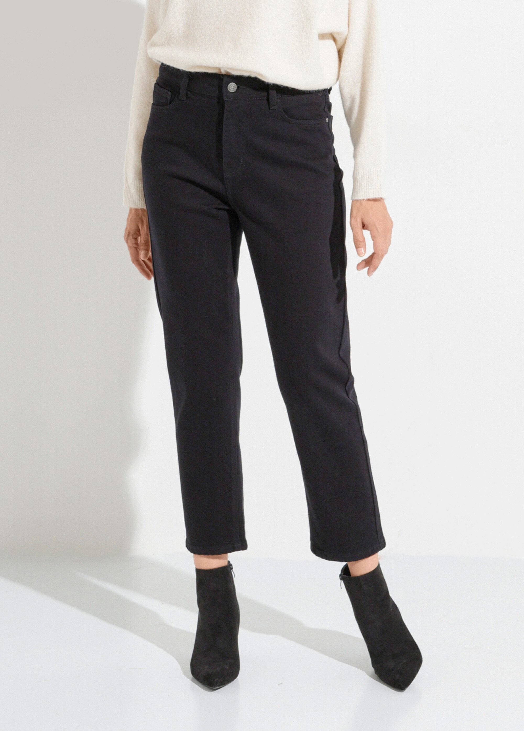 Denim_mom_jeans,_GROTE_MAAT_speciaal_Noir_FA1_slim