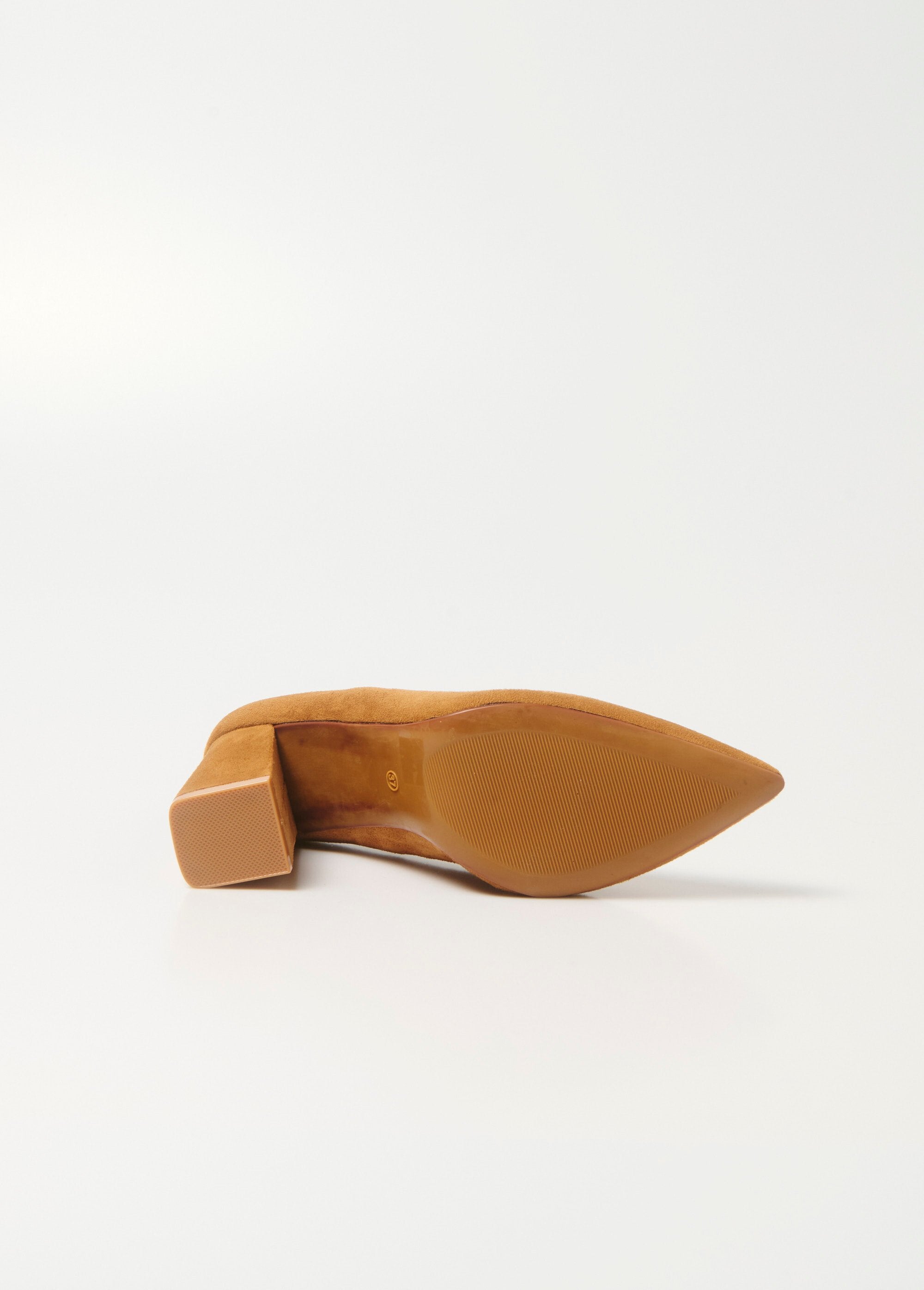 ®_Joia_-_Slingback_met_hoge_hak_en_brede_suède_afwerking_Camel_UN1_slim