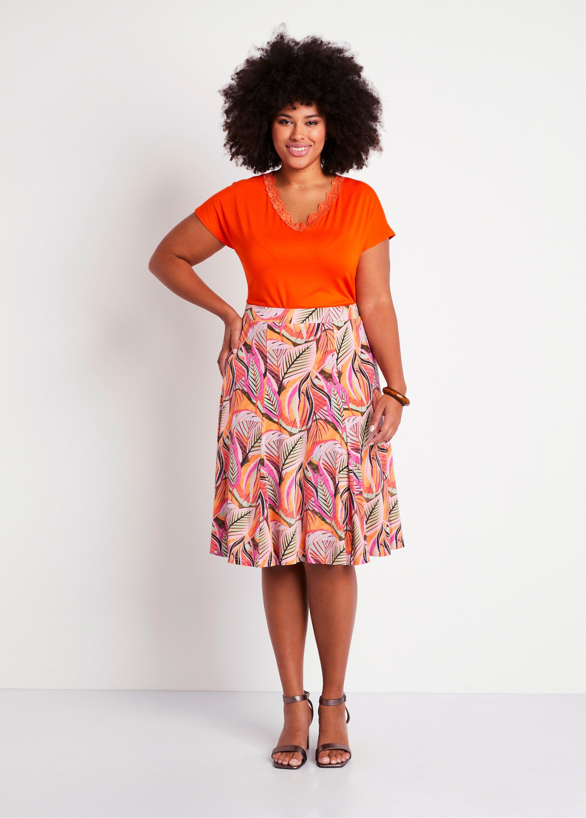 Jupe_mi_longue_évasée_maille_Orange_et_fuchsia_SF1_curvy