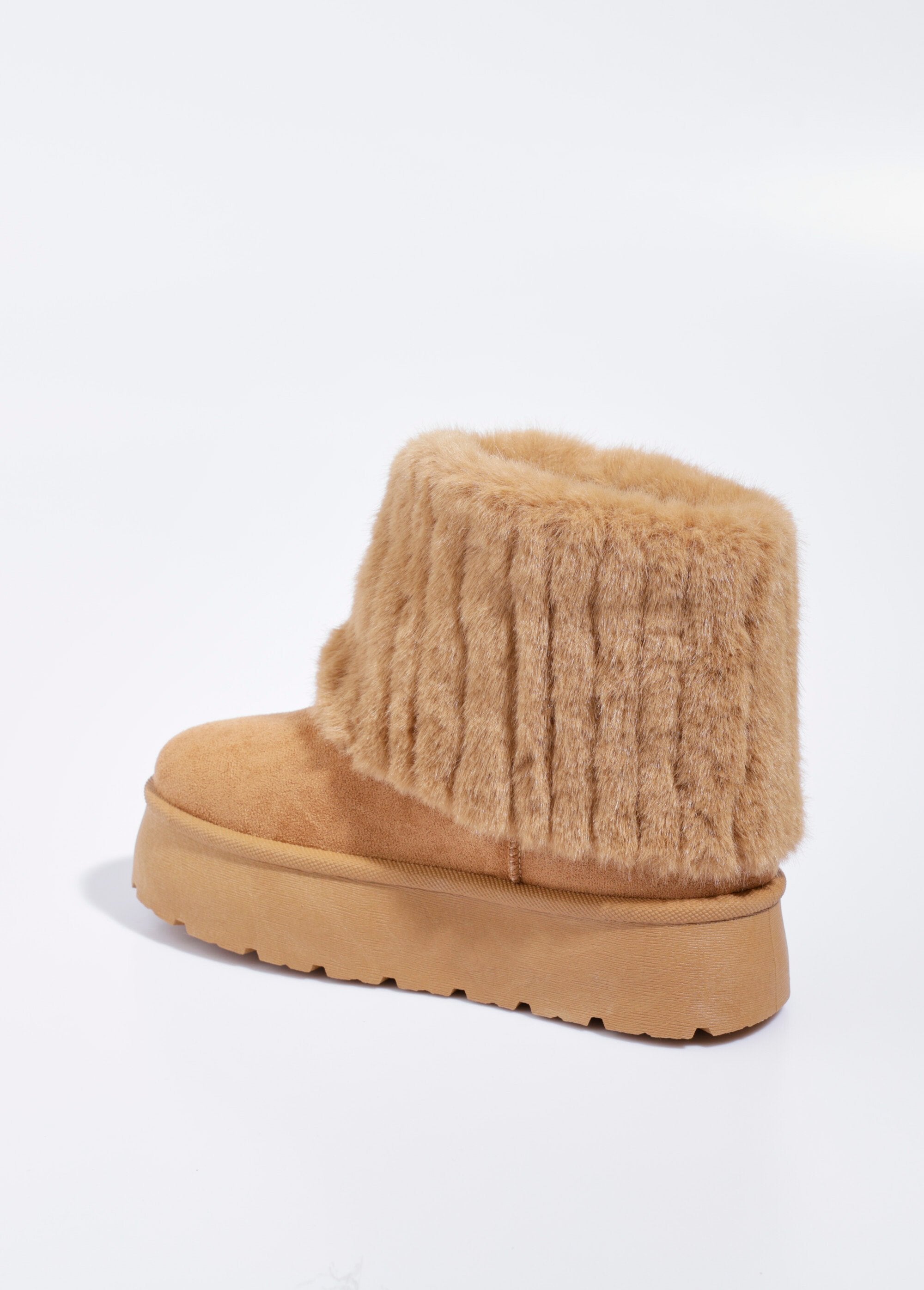 Boots_compensées_fausse_fourrure_Camel_DO1_slim