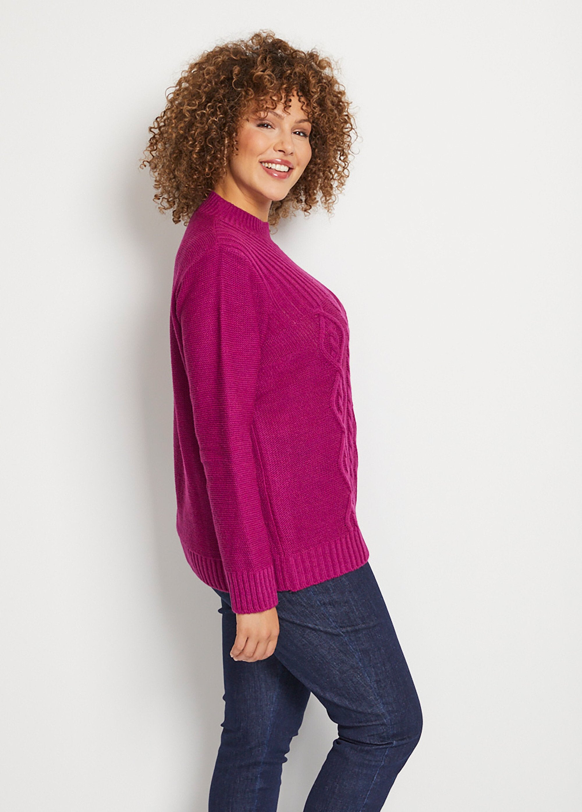 Le_pull__style_irlandais_Cassis_DR1_curvy