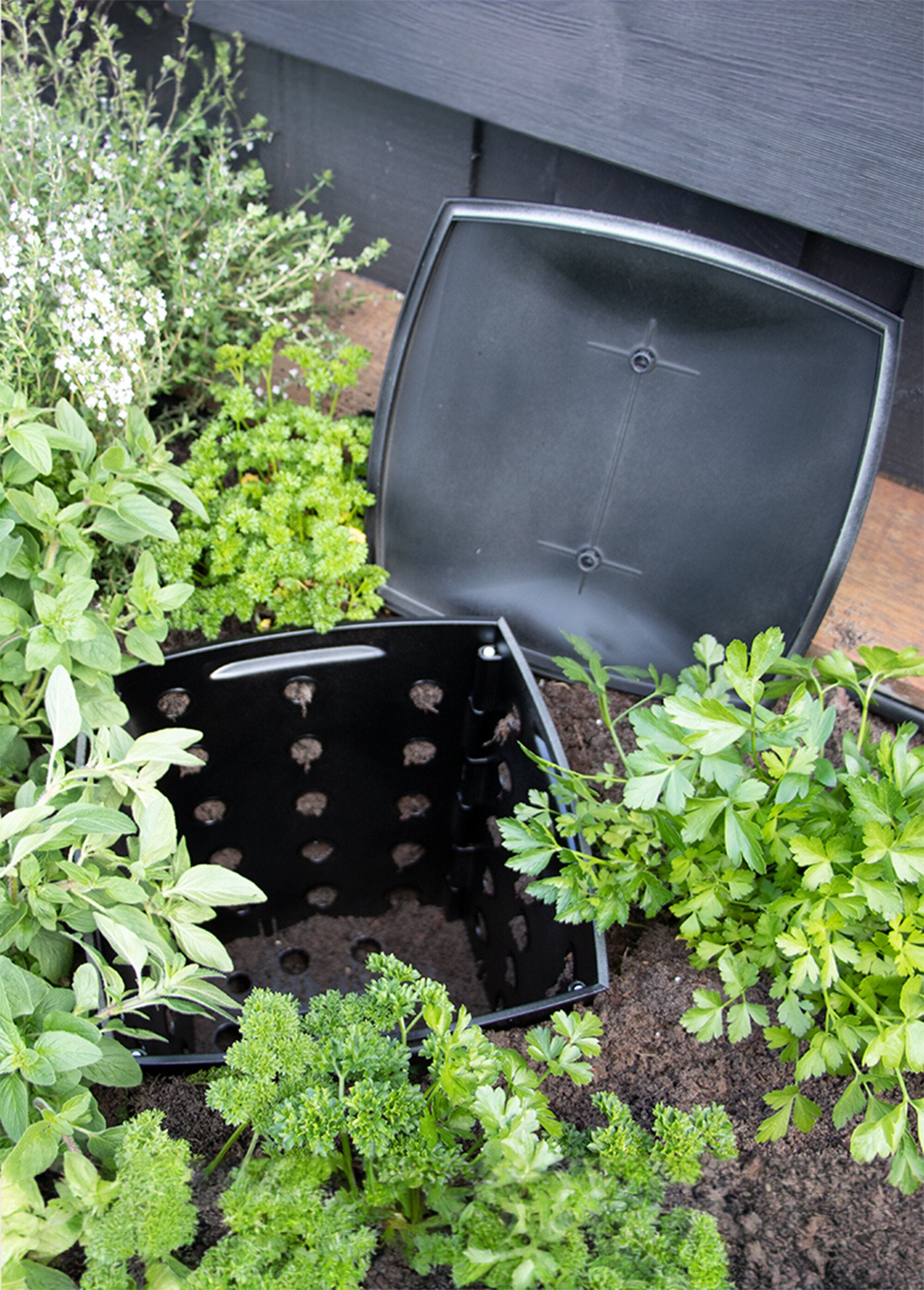 Lombricomposteur_compact_17_litres_Noir_DE2_slim