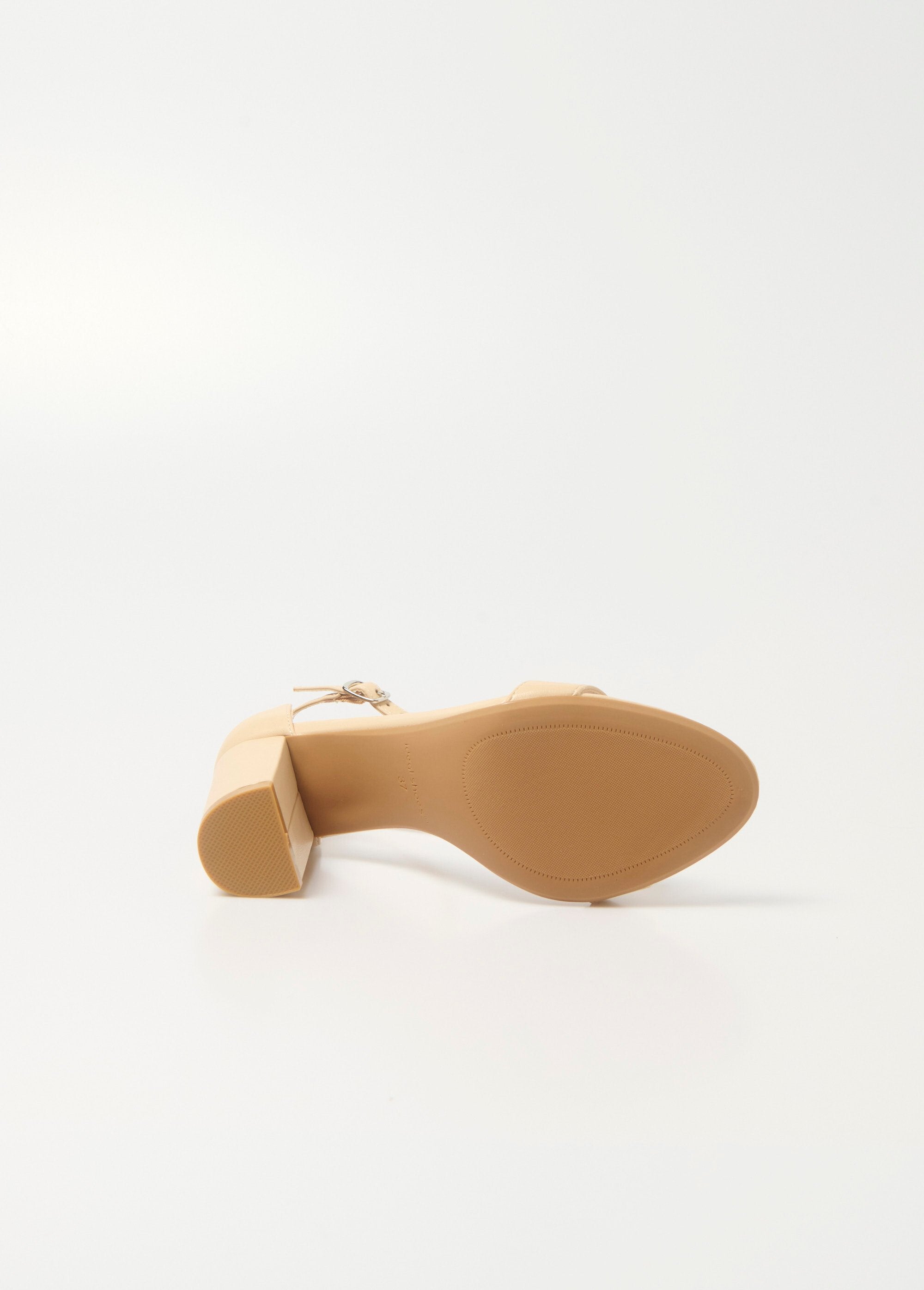 sandalen_met_hoge_hak_en_enkelbandje_Beige_UN1_slim