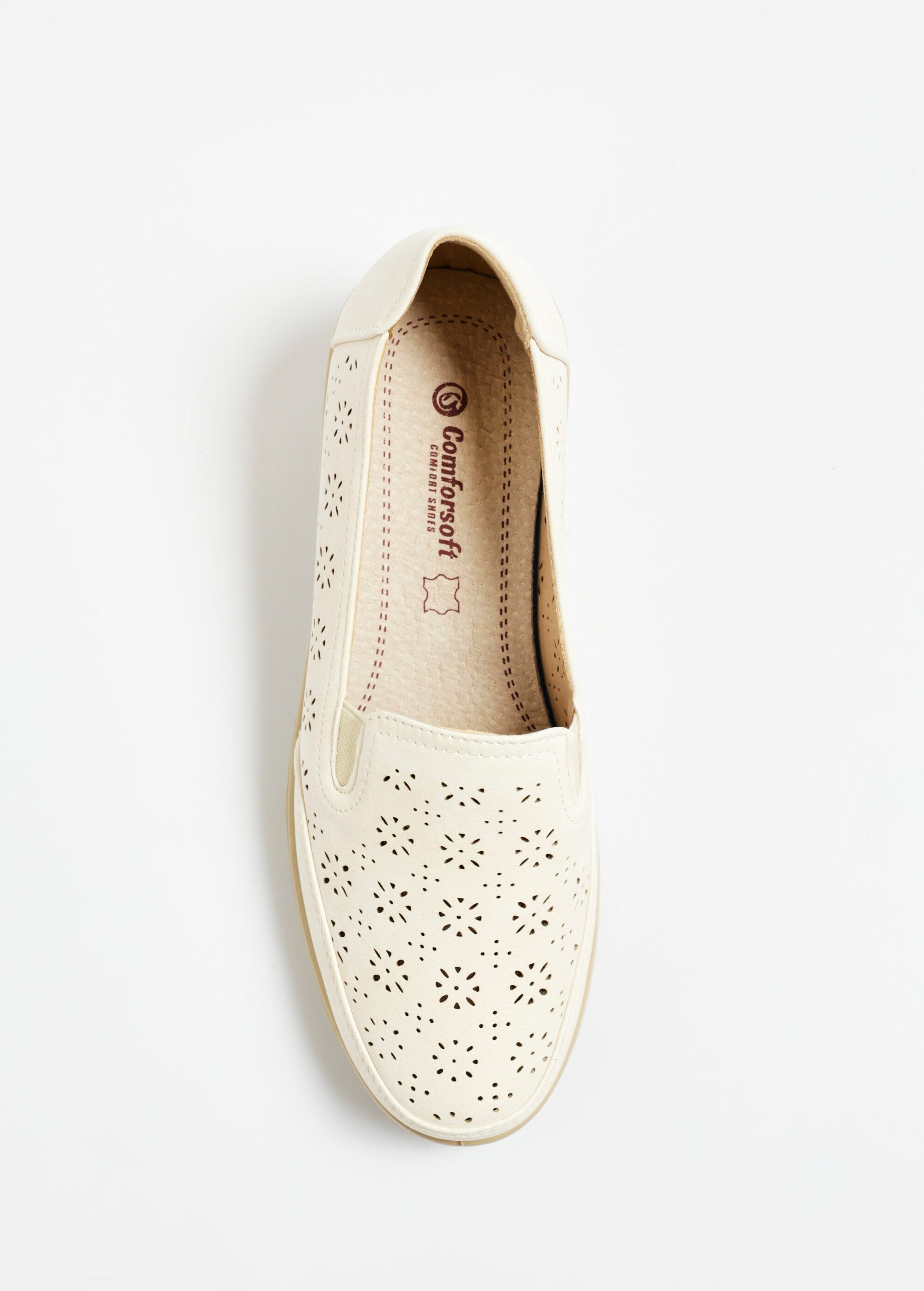 Mocassin_ajouré_confort_élastiques_côtés_Beige_OV1_slim