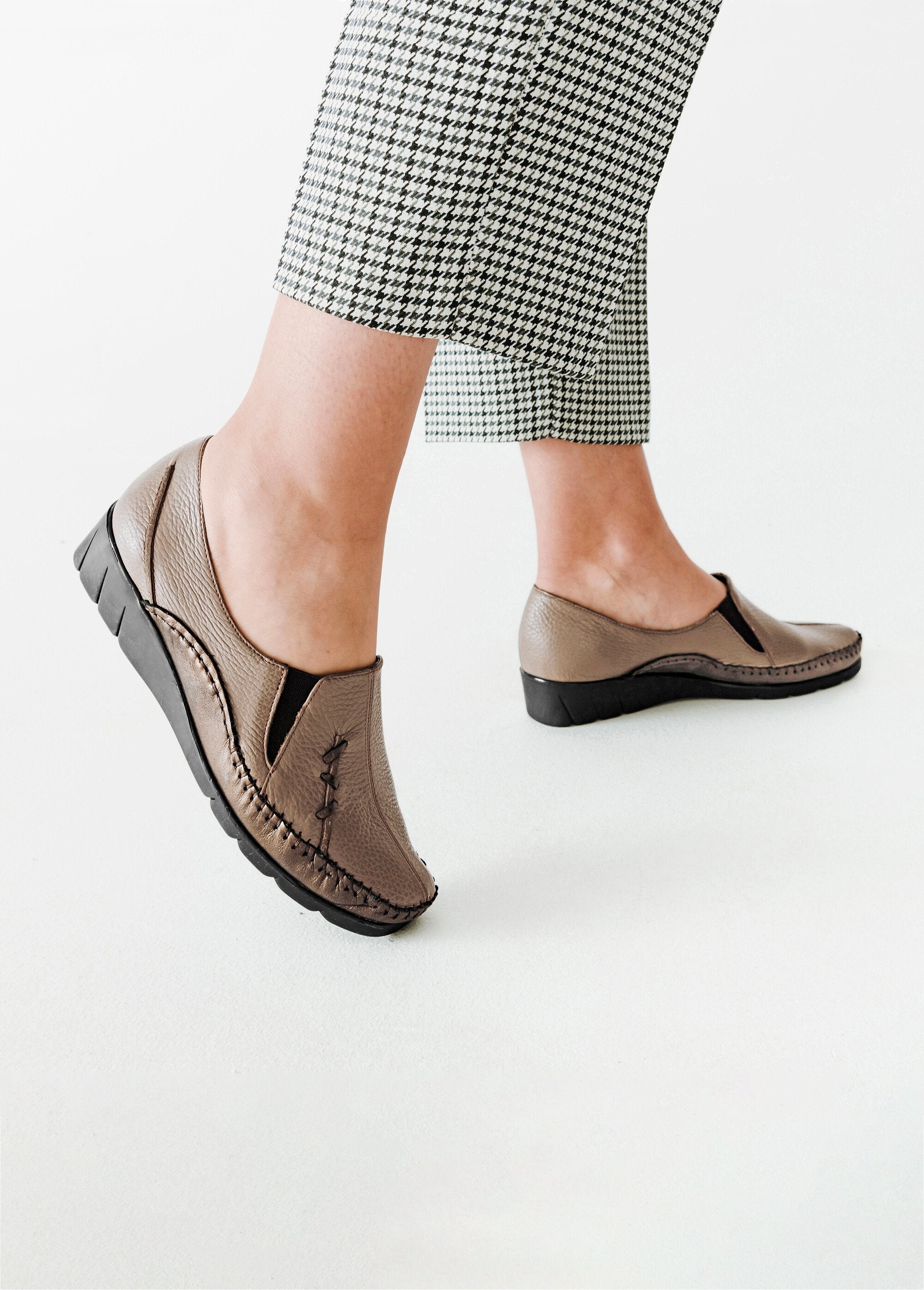 Tweekleurige_leren_loafer_Wrat_SF1_slim