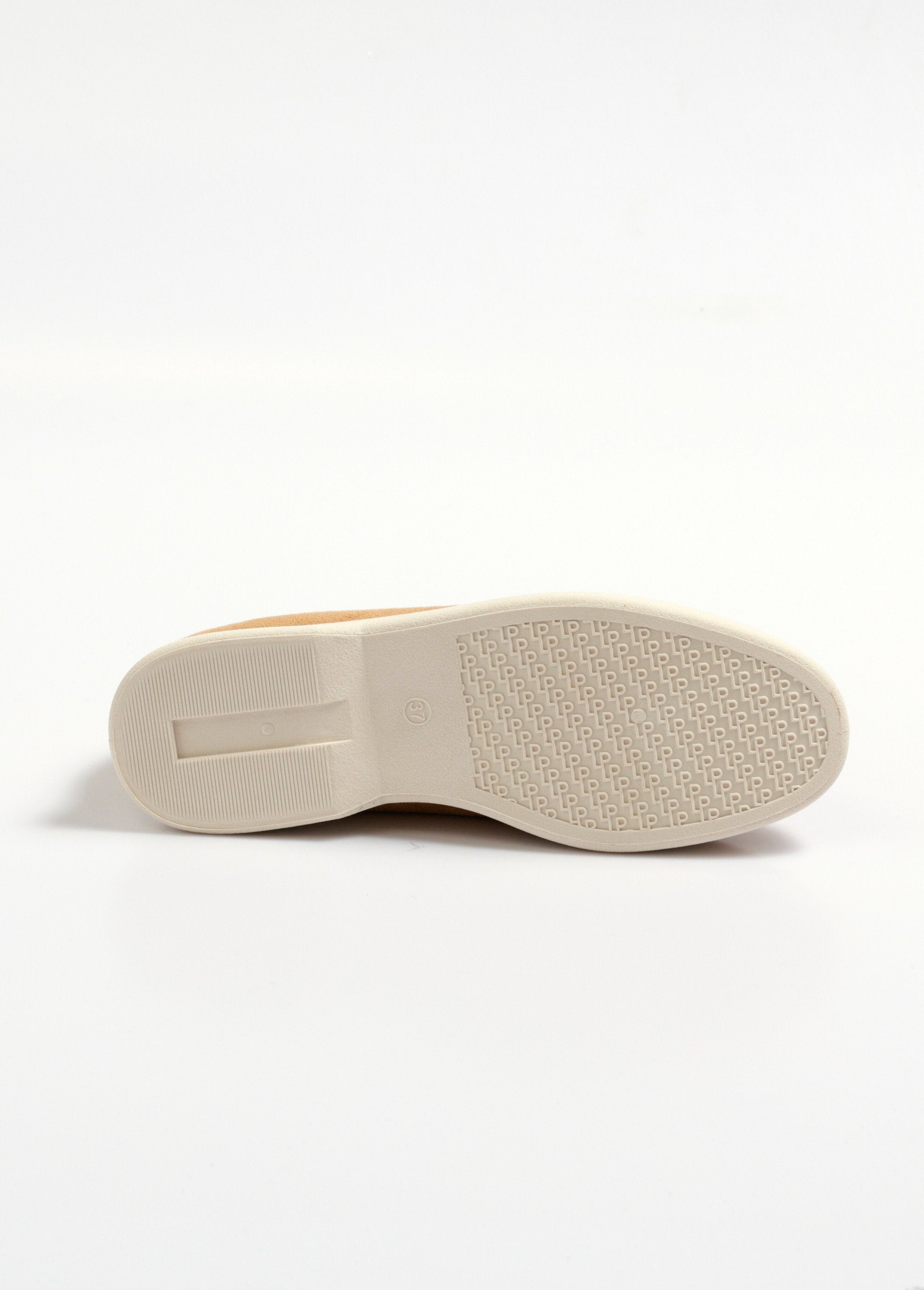 Mocassins_confortables_en_suédine_Camel_UN1_slim