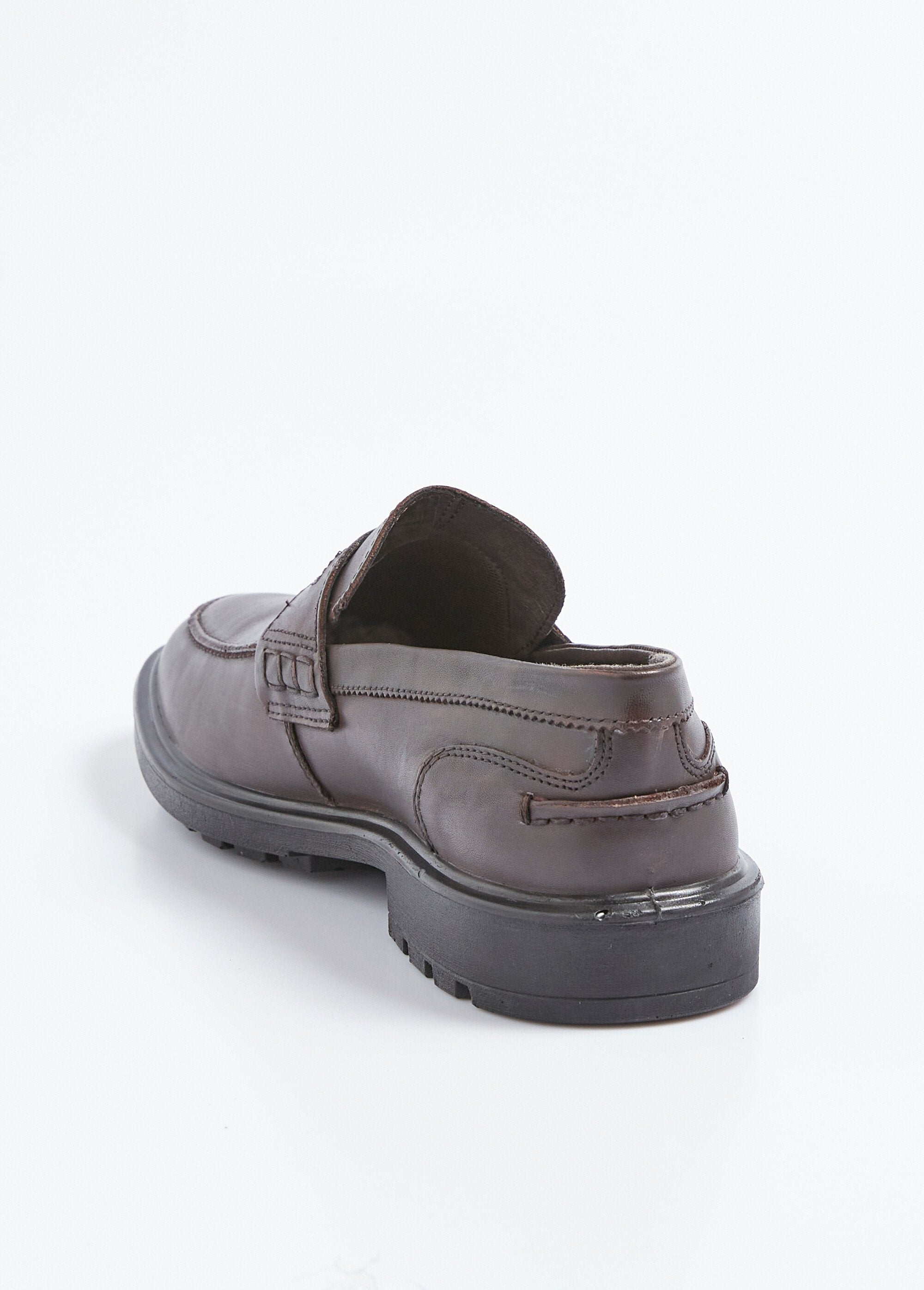 Leren_loafers_met_antislipzool_Marron_DO1_slim