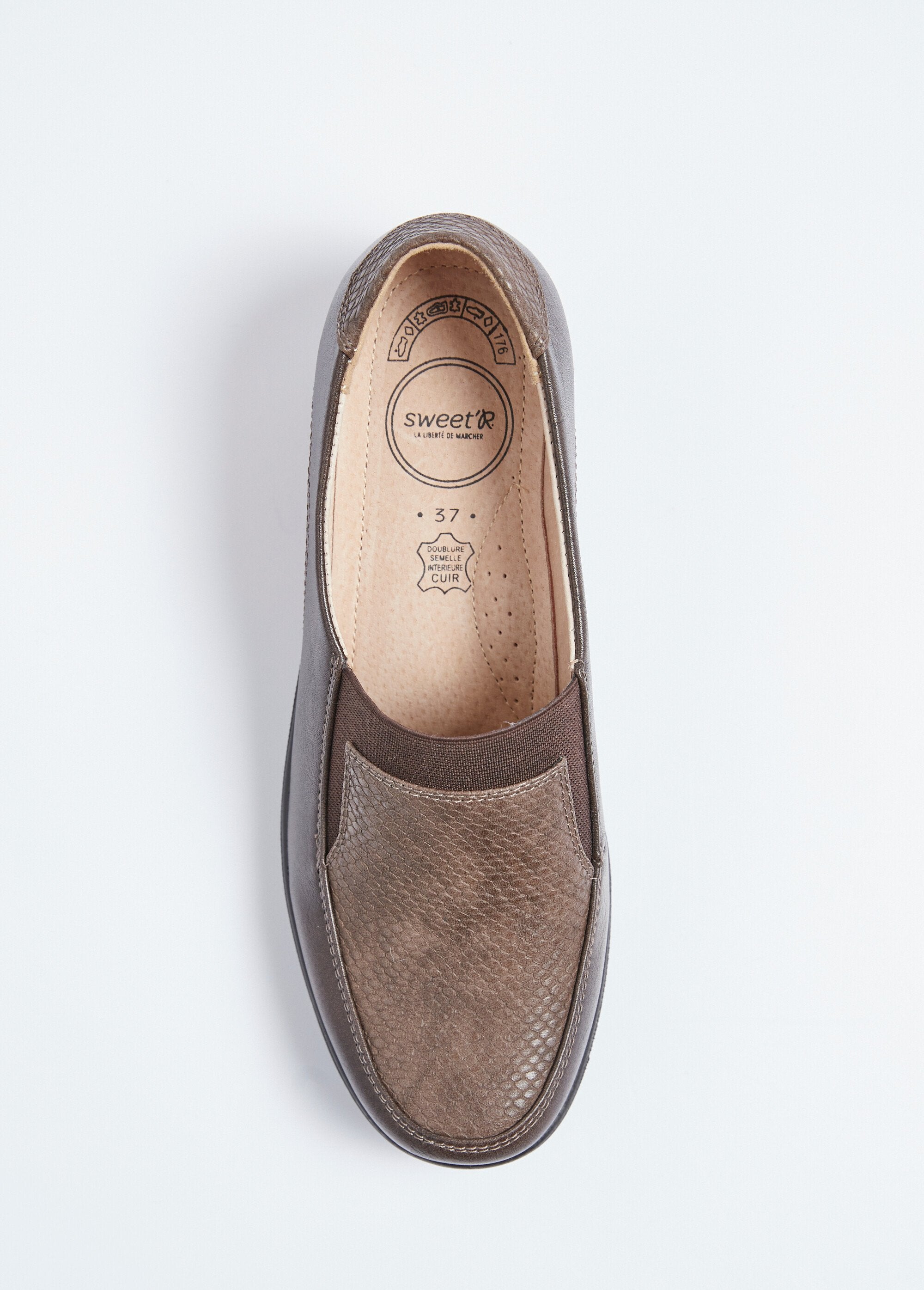 Mocassins_élastiqués_compensés_grande_largeur_cuir_Marron_OV1_slim